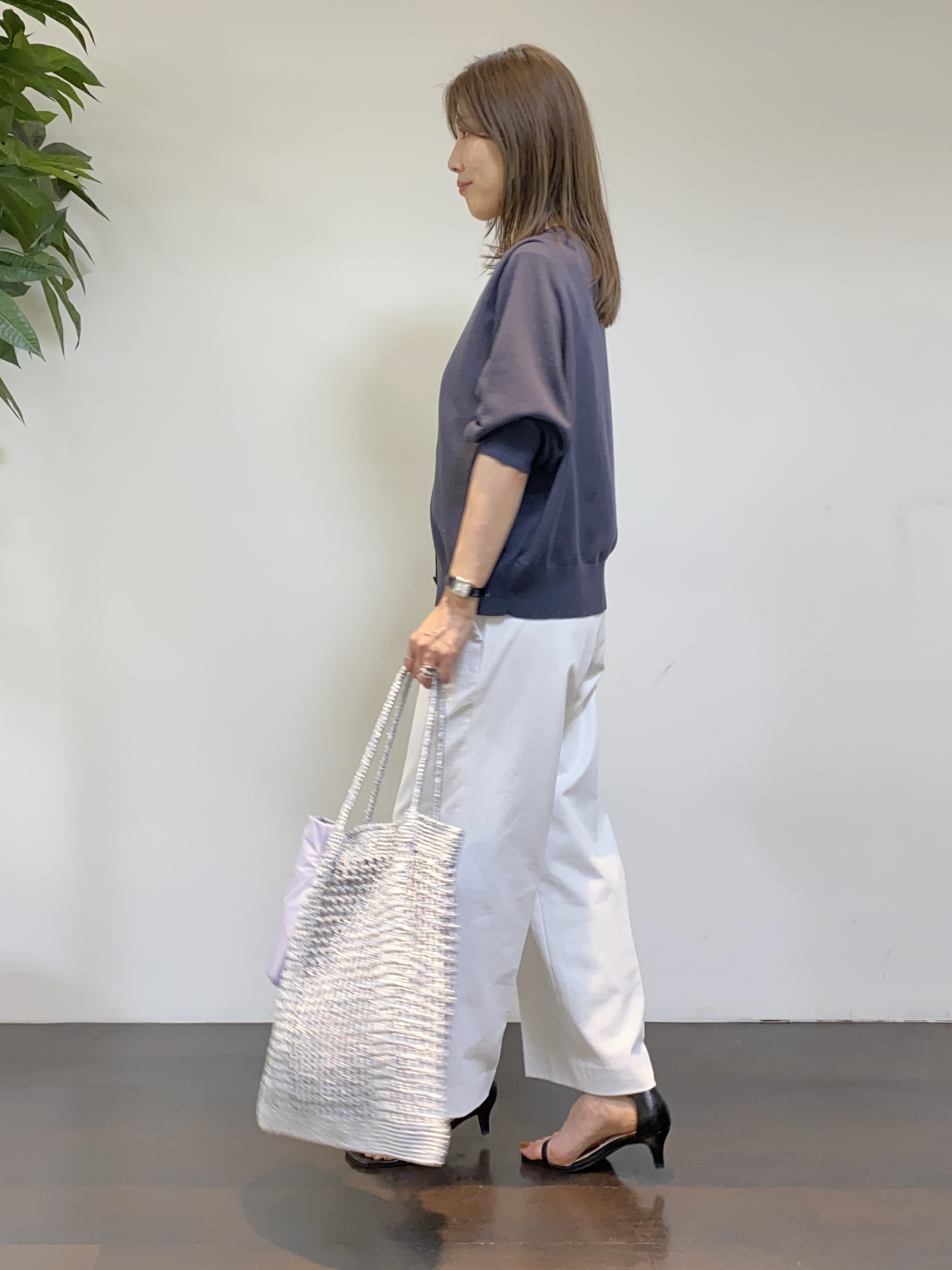 tomoさんの「UNTITLED｜【アンサンブル可/シアー】リネンエステルカーディガン」を使ったコーディネート