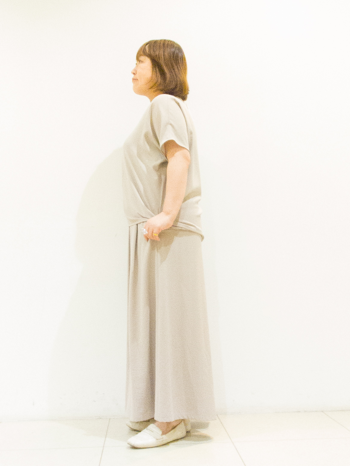 takedaさんの「UNTITLED｜【UV/接触冷感/セットアップ可】リラクシーキーVネックブラウス」を使ったコーディネート
