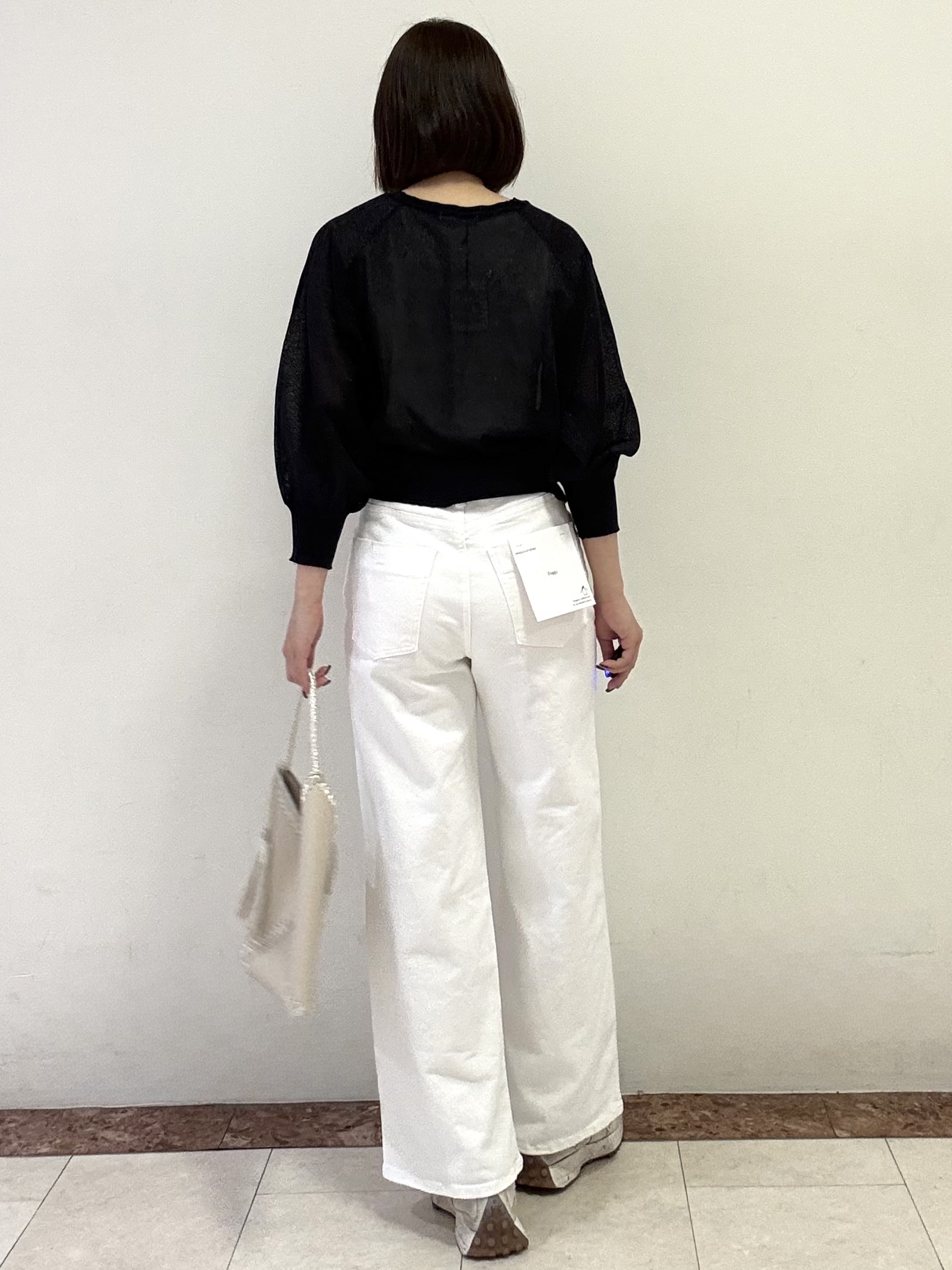 Itoさんの「OPAQUE.CLIP｜【接触冷感】シアーラメドルマンショートカーディガン《洗濯機OK》」を使ったコーディネート