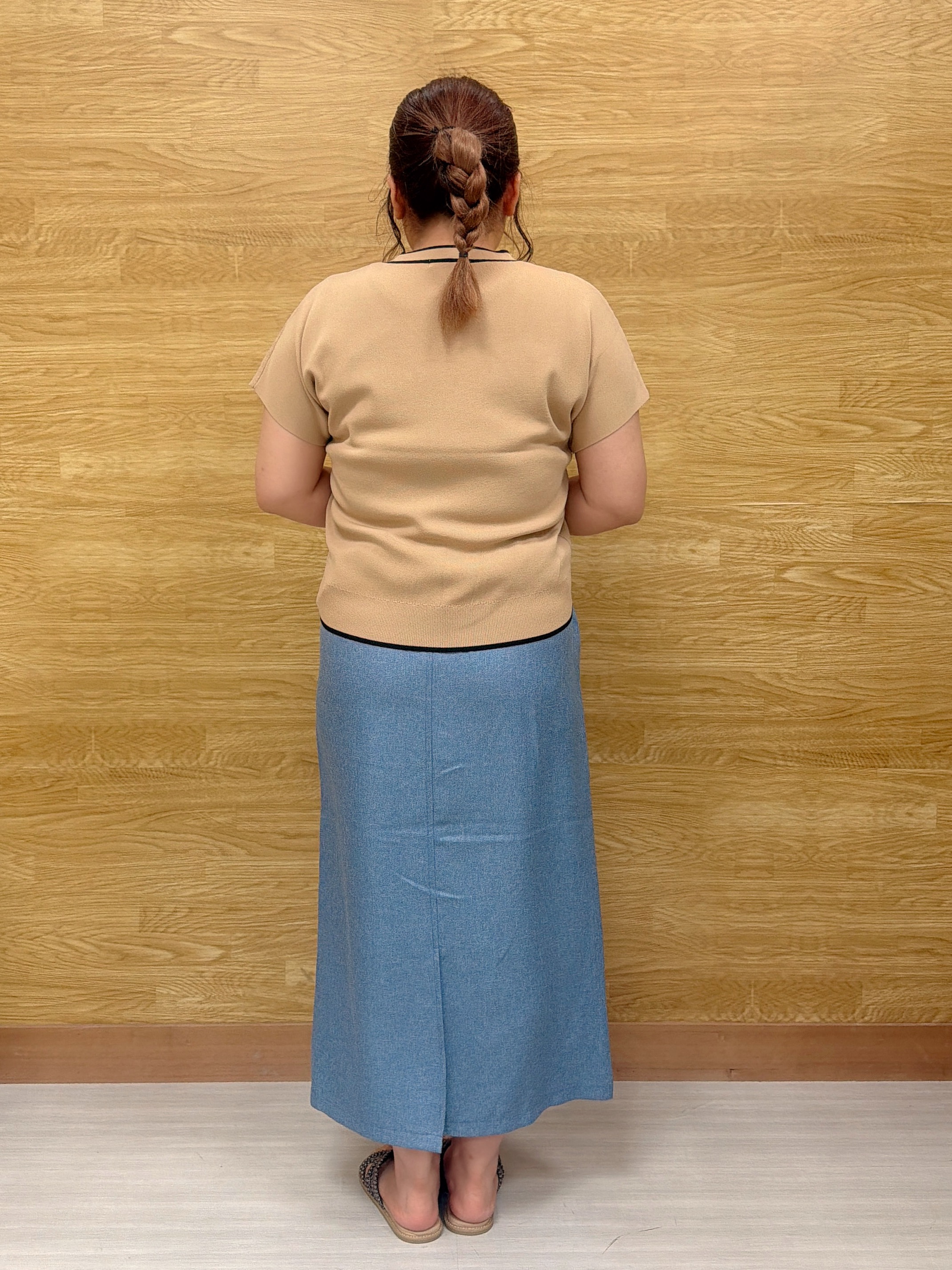ぁむさんの「SHOO･LA･RUE｜【高レビュー/毎日洗える/UV】二の腕も隠せる 配色ボウタイニット」を使ったコーディネート