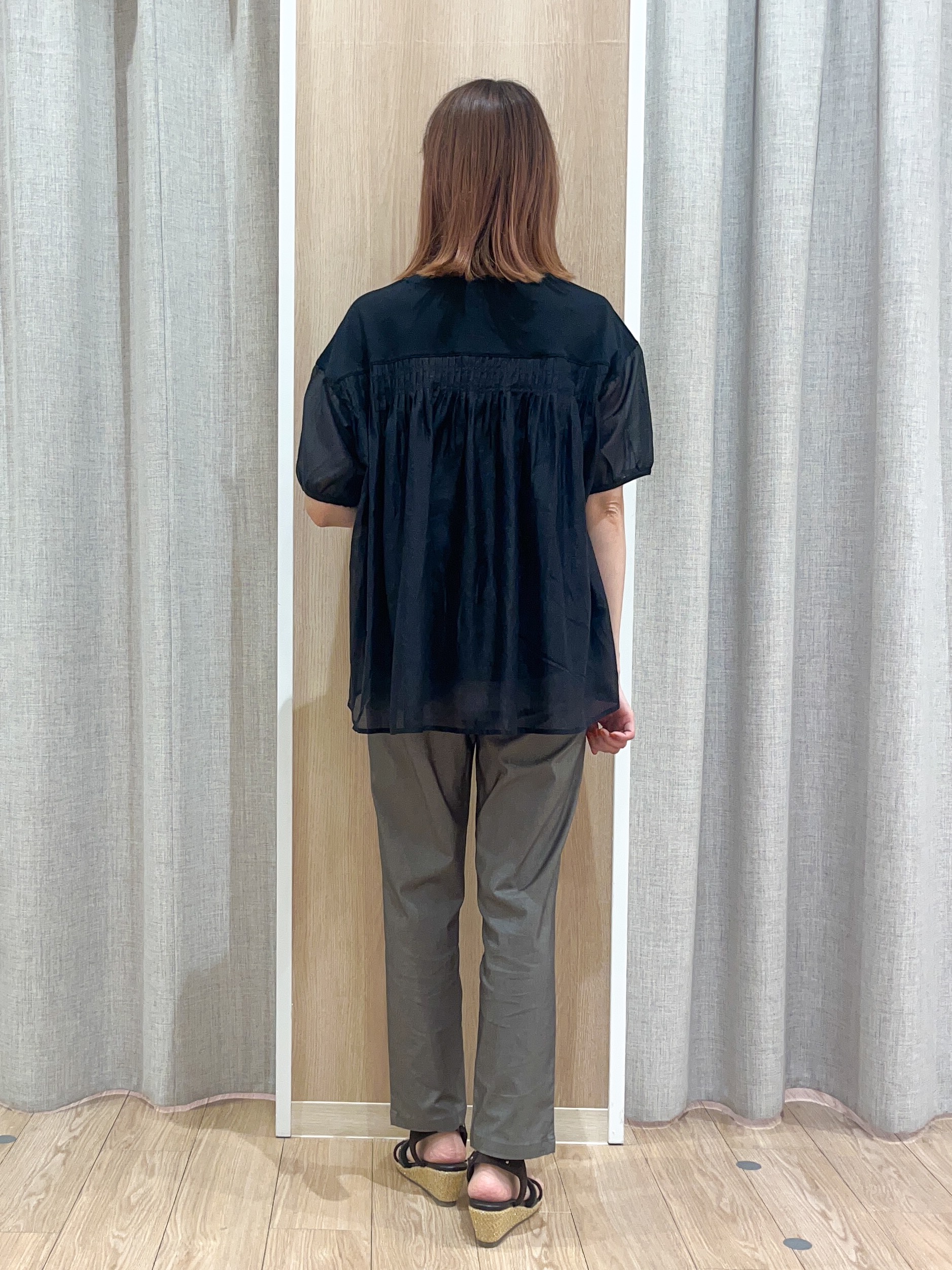 みーちゃんさんの「grove｜【UVカット】体型カバー叶う、バックプリーツTシャツ」を使ったコーディネート