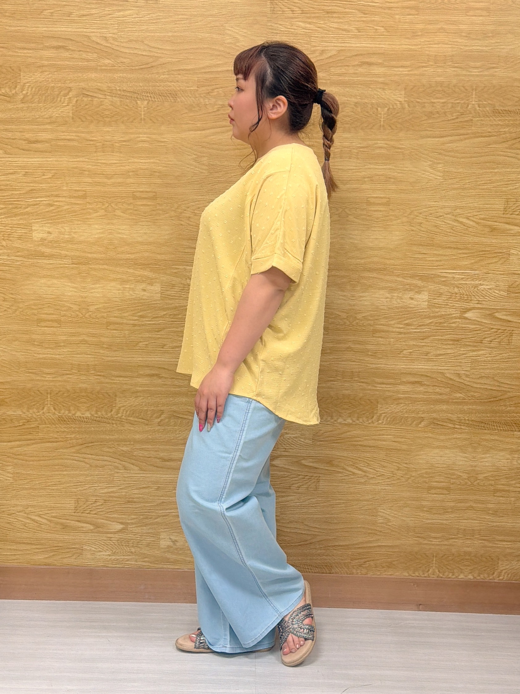 ぁむさんの「SHOO･LA･RUE｜【洗濯後しわになりにくい/体型カバー】ドビードットで上品に ドルマントップス」を使ったコーディネート
