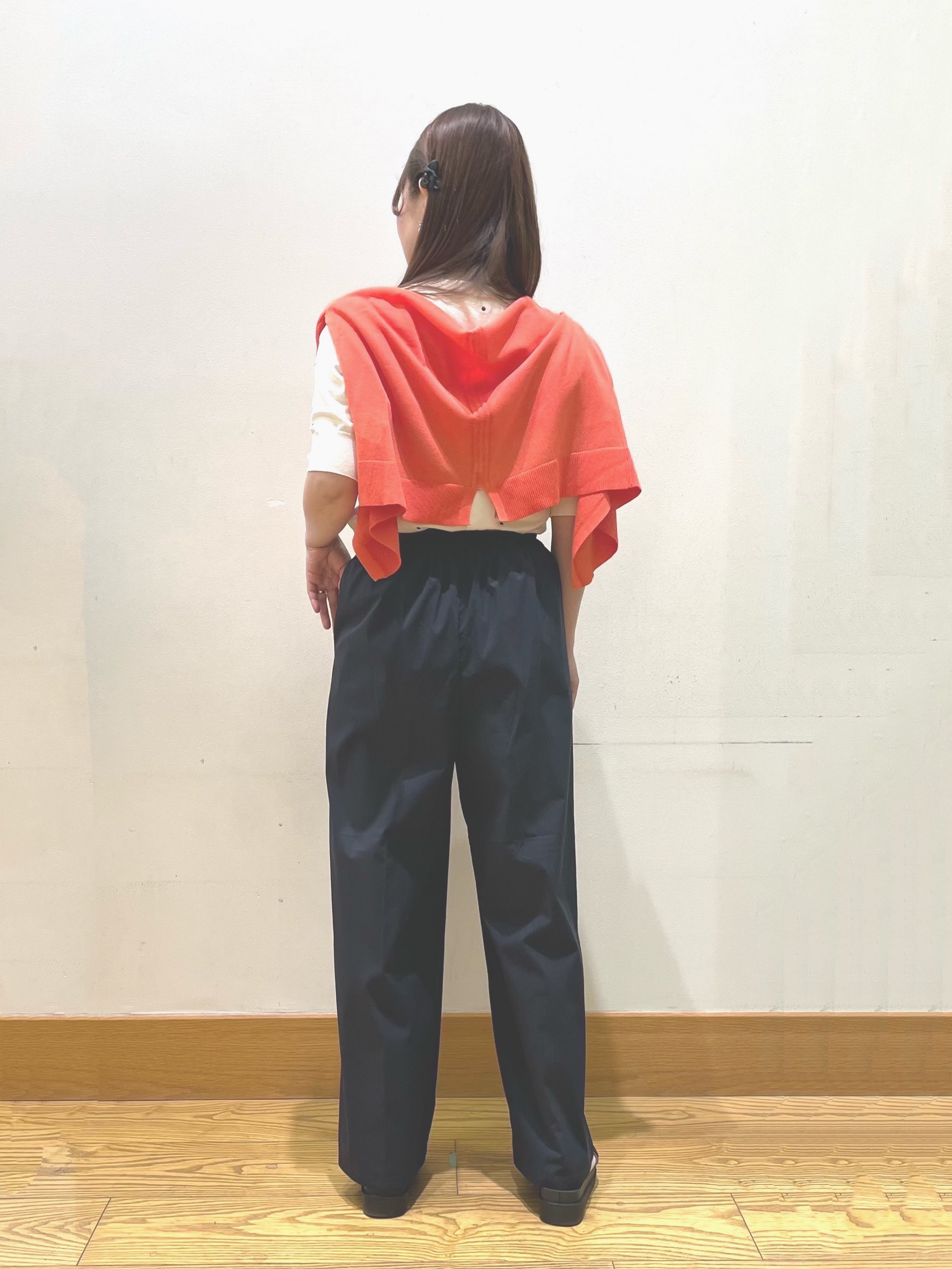 ゆっきーさんの「SHOO･LA･RUE｜【S-LL/二の腕カバー】品よく隠せる ドット刺繍5分袖ニット」を使ったコーディネート