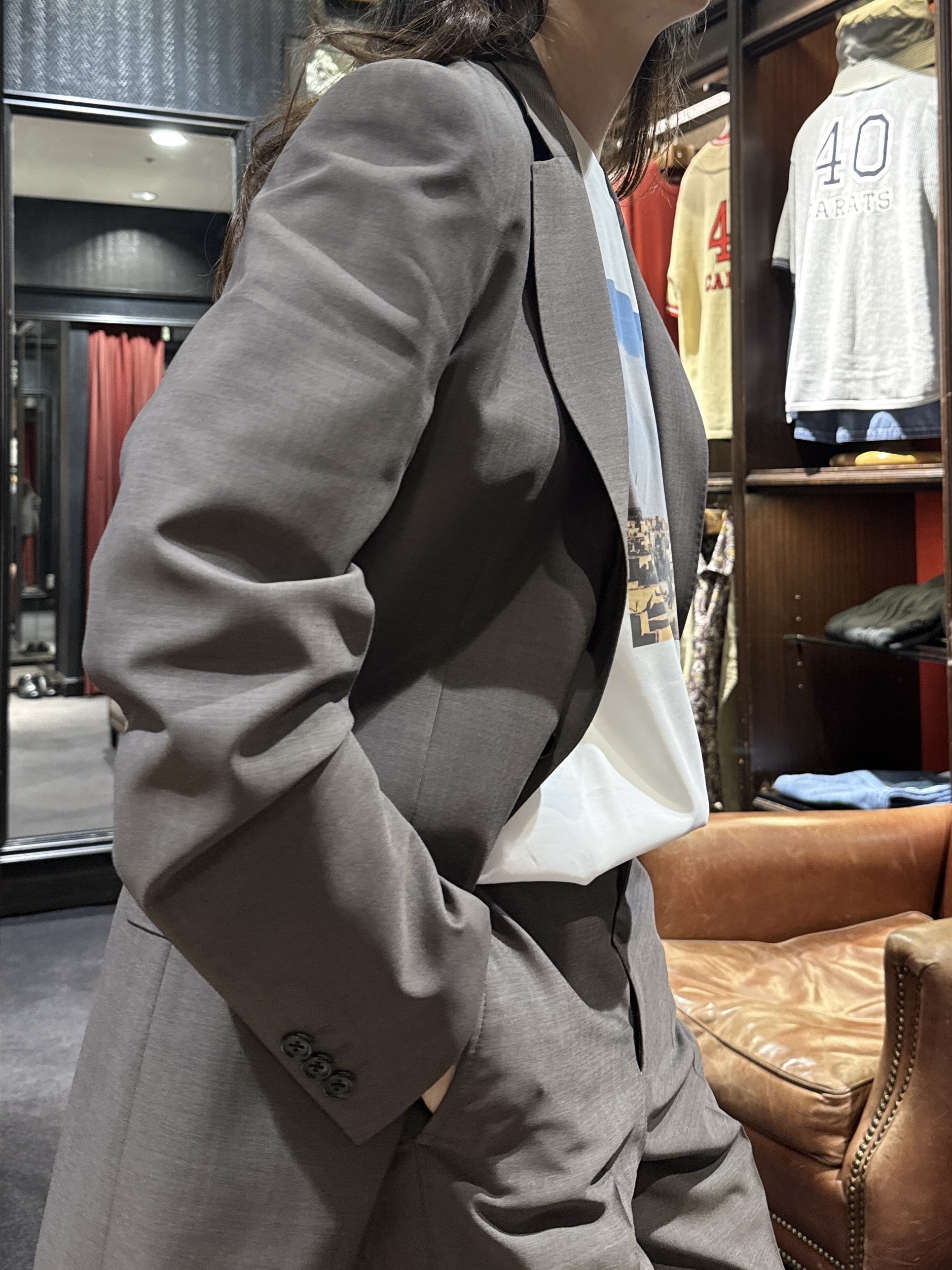 神野（jinno）さんの「TAKEO KIKUCHI｜【BOWLER HAT LABEL】トロピカルシャンブレージャケット」を使ったコーディネート
