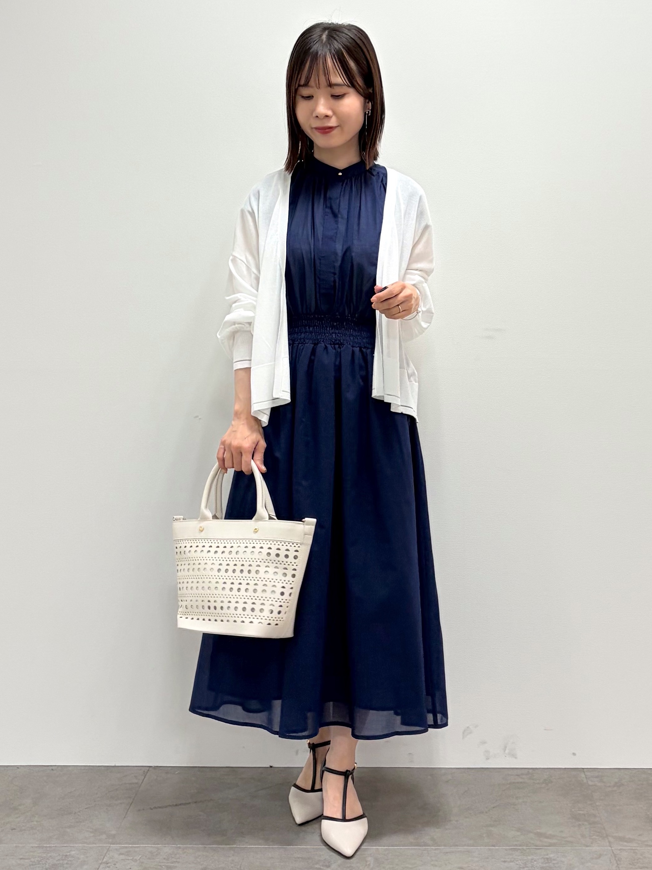 kozuさんの「index｜ギャザーワンピース【洗濯機OK／イージーアイロン】」を使ったコーディネート