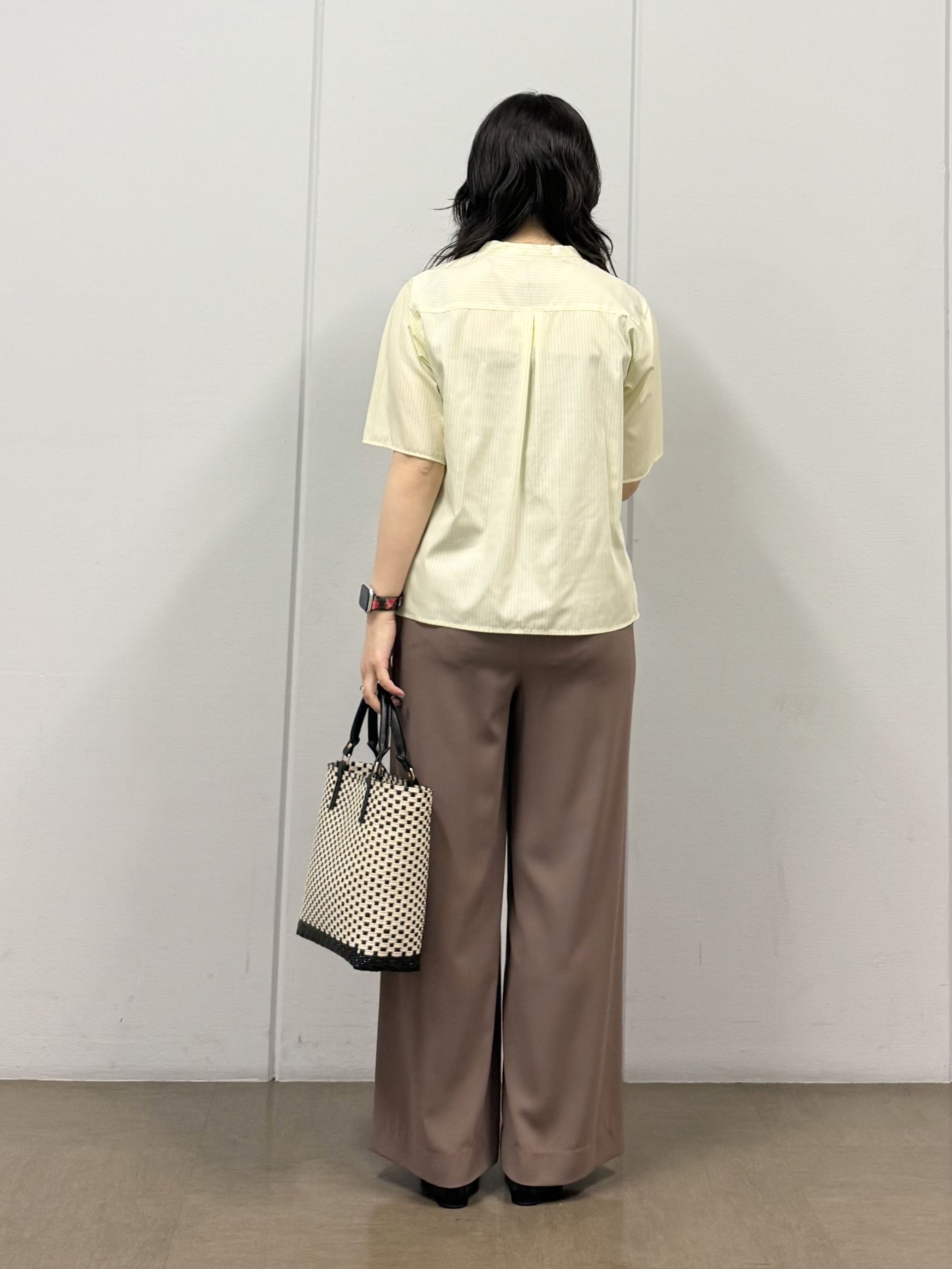 mizukiさんの「INDIVI｜【洗える／UVケア／着映え】フリルピンタックブラウス」を使ったコーディネート