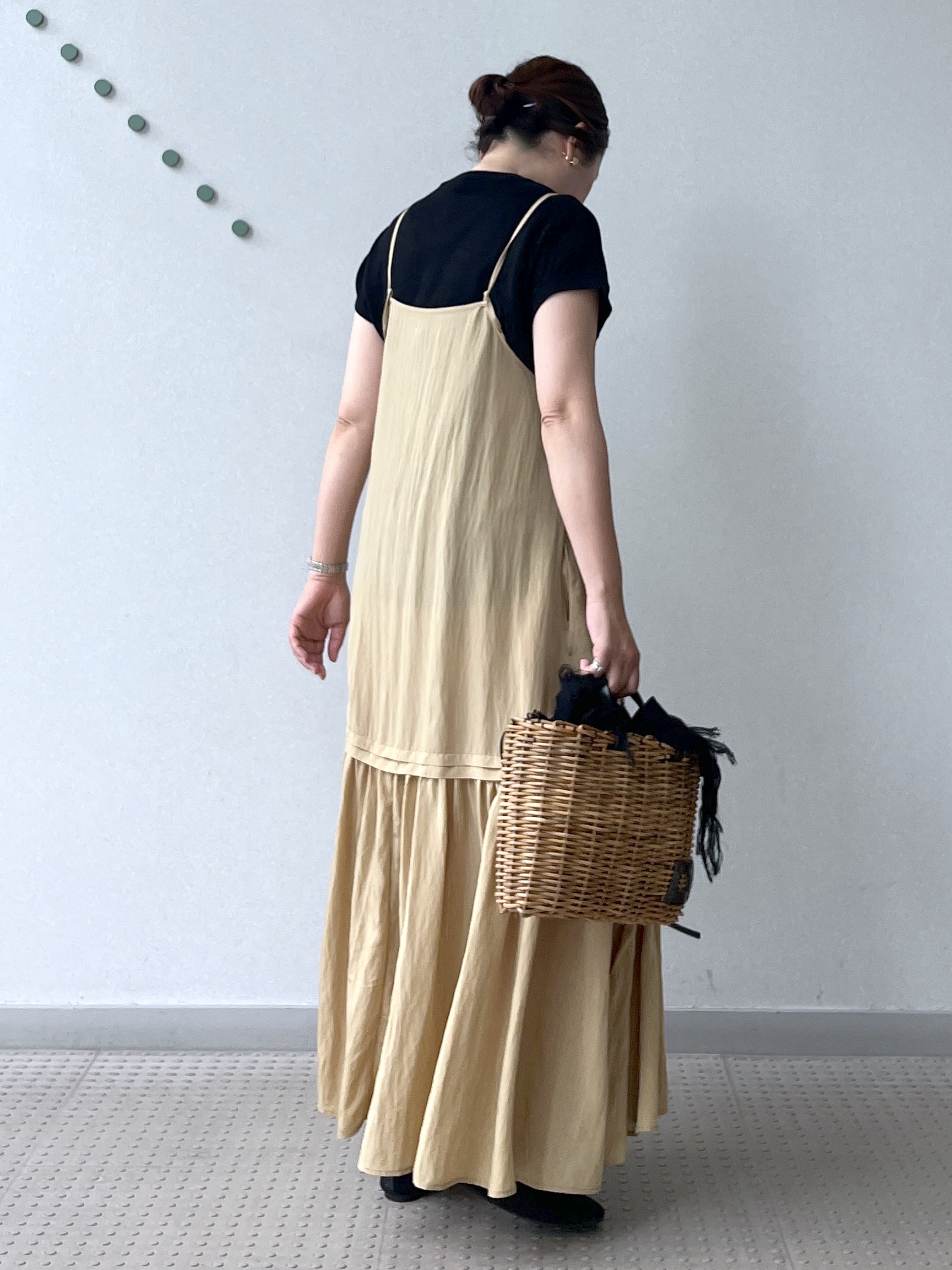 Soeさんの「DRESSTERIOR｜【ウォッシャブル】ワッシャーボリュームフレアキャミワンピース」を使ったコーディネート