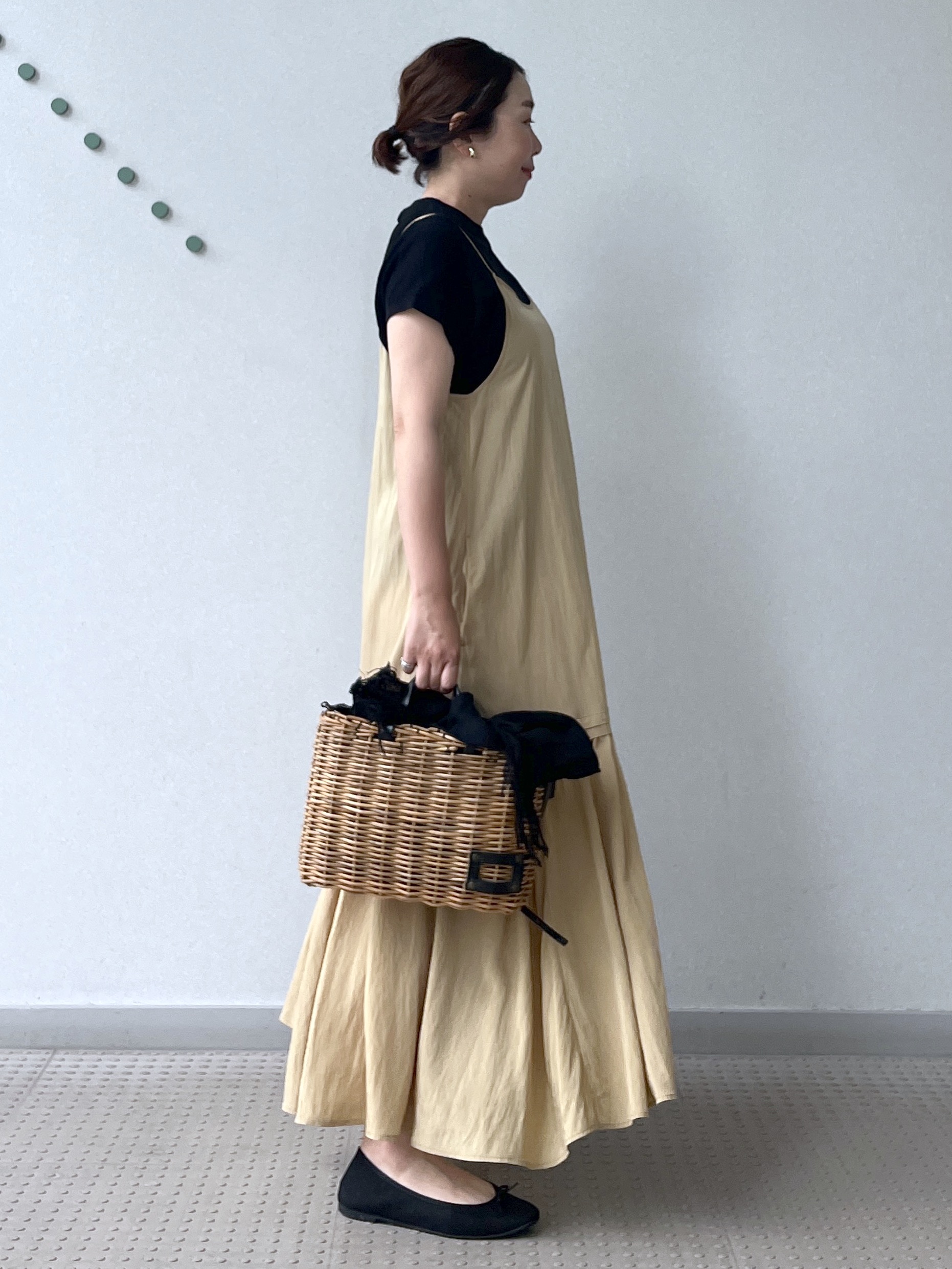 Soeさんの「DRESSTERIOR｜【ウォッシャブル】ワッシャーボリュームフレアキャミワンピース」を使ったコーディネート