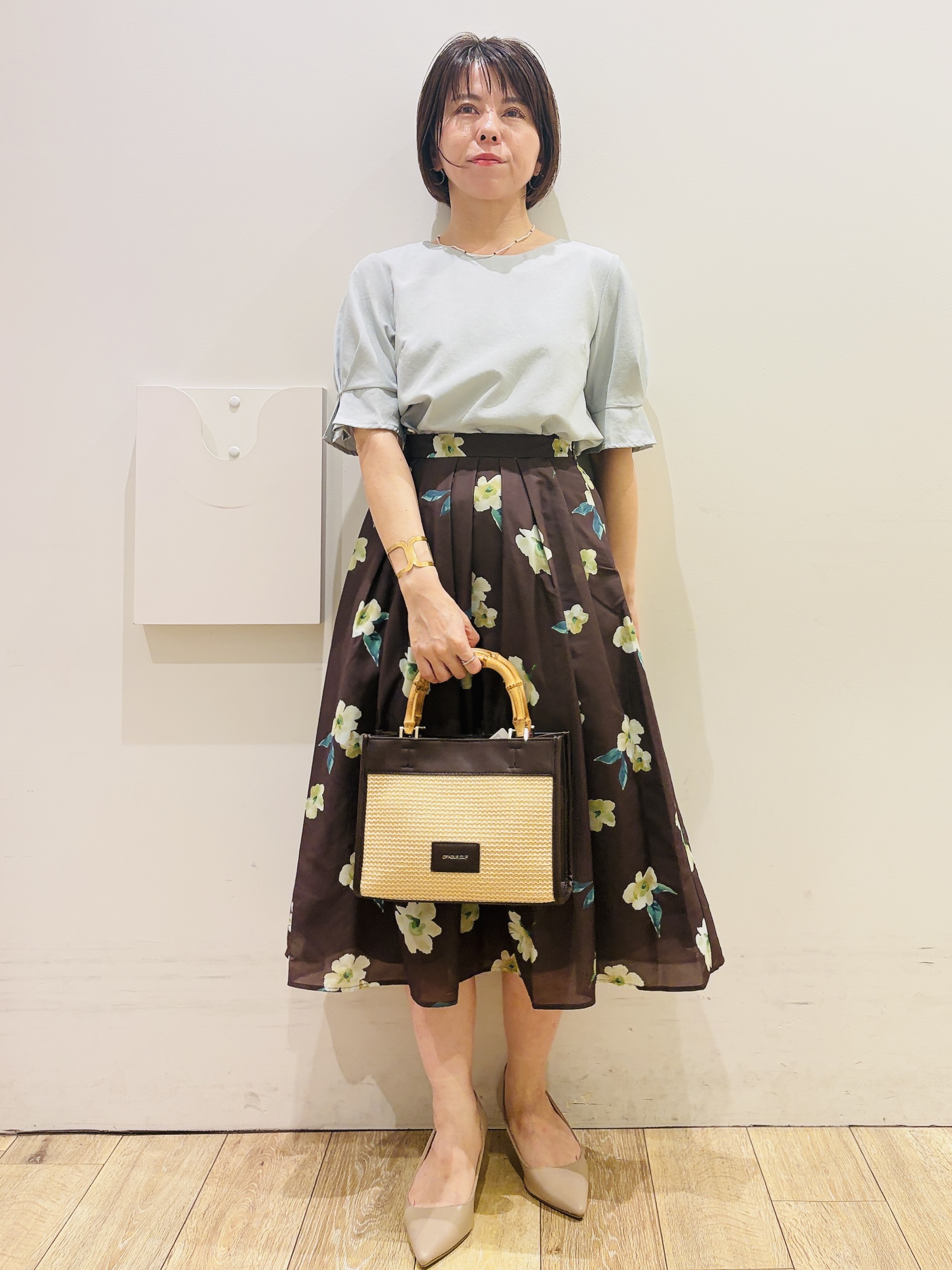 YUKOさんの「index｜【接触冷感／吸水速乾】タックパフスリーブブラウス《防シワ／洗濯機OK／XS～3L／8col》」を使ったコーディネート