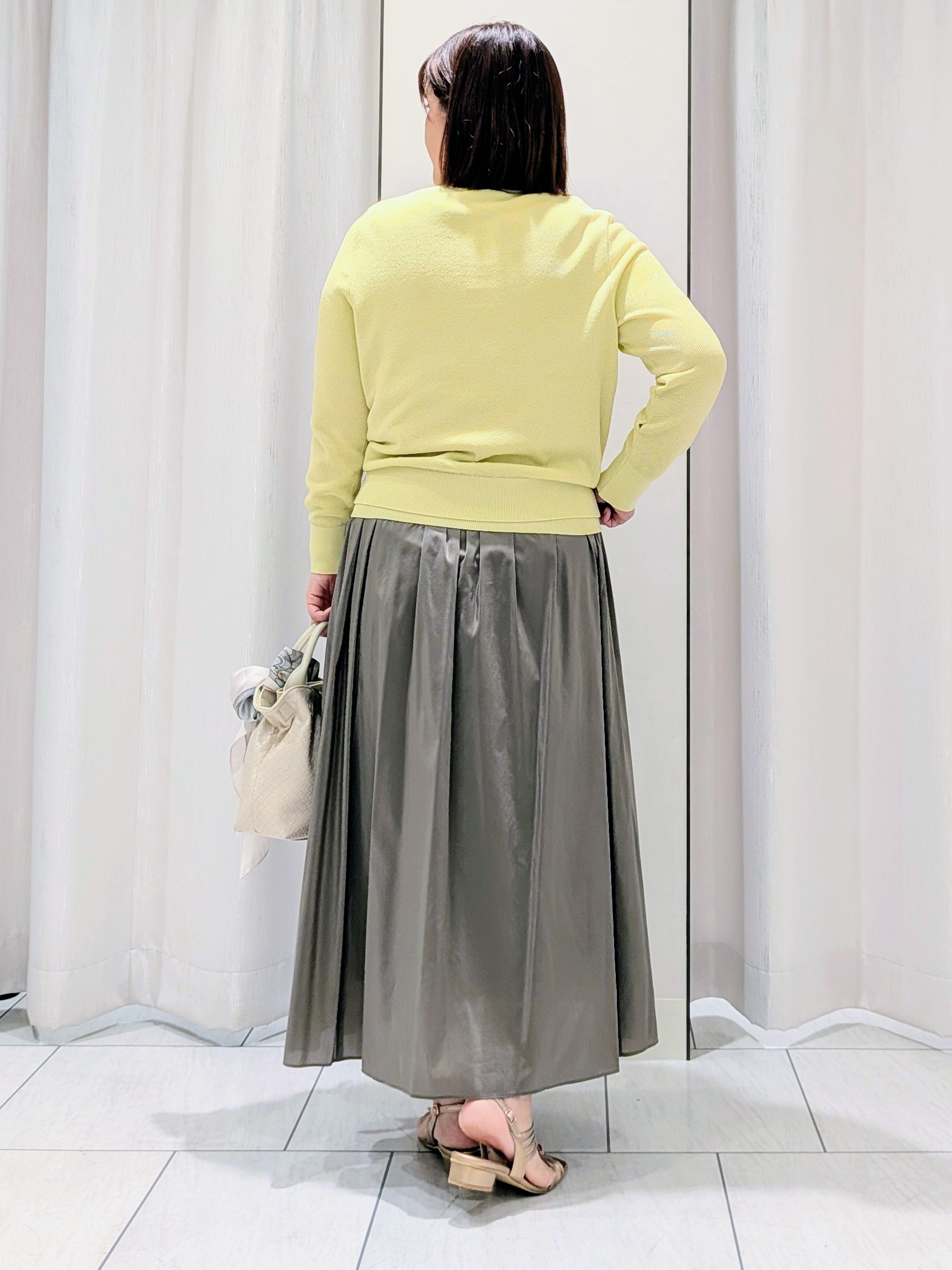 Onumaさんの「UNTITLED｜◆【アンサンブル可】ラメ混クルーネックカーディガン」を使ったコーディネート