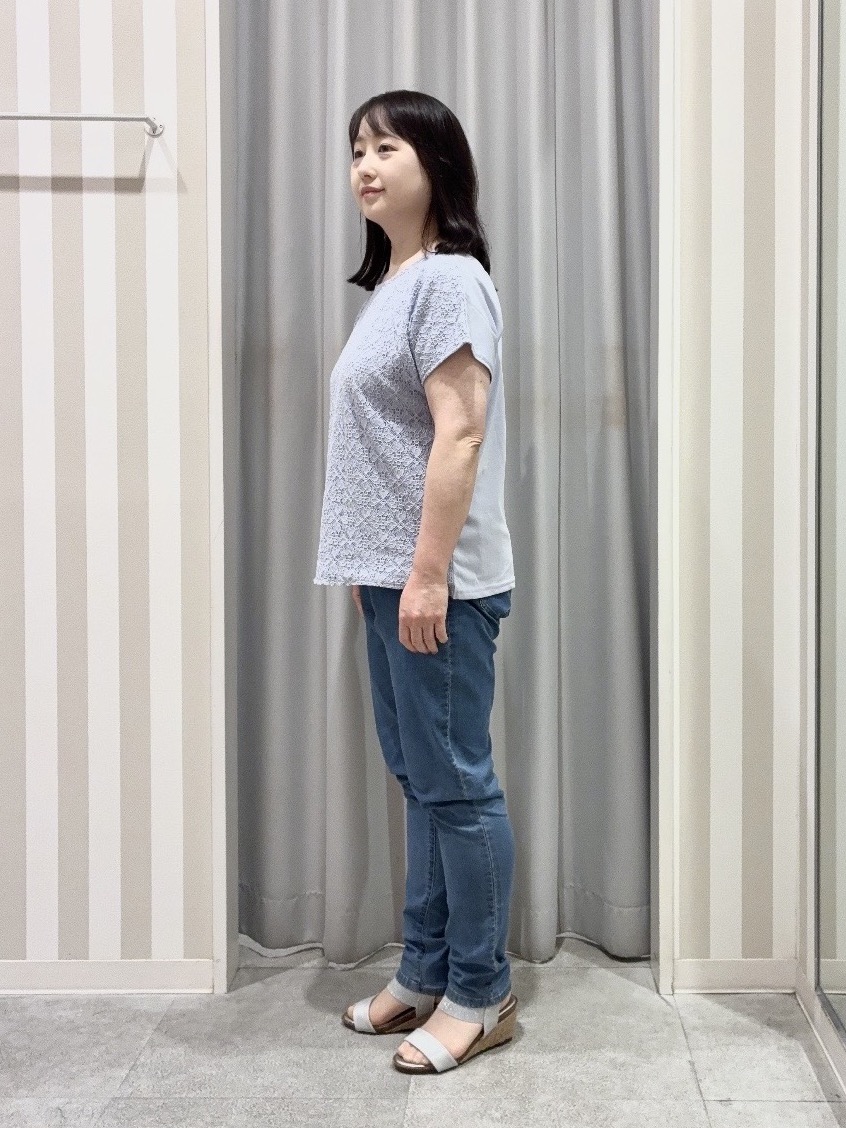 vanseさんの「SHOO･LA･RUE｜【UV/S-LL/洗濯機可】レース切替で華やかに 大人の選ぶ上品Tシャツ」を使ったコーディネート