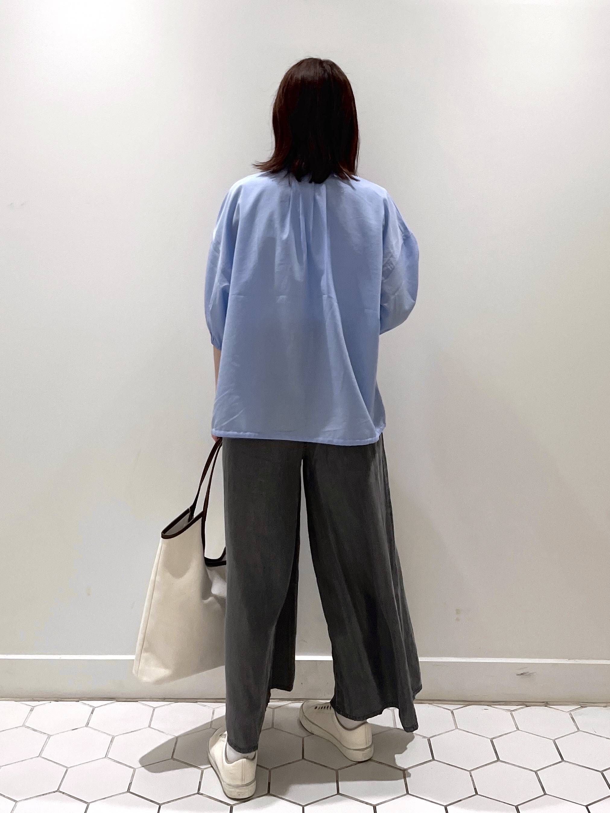 Makinoさんの「Dessin｜【高通気/セットアップ可】ハーフスリーブドロストシャツブラウス」を使ったコーディネート