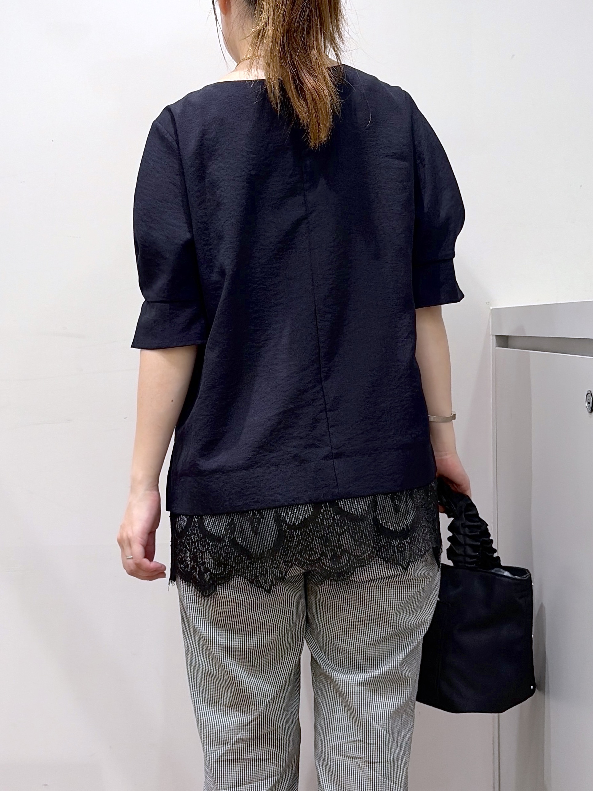 Junさんの「index｜【接触冷感／吸水速乾】タックパフスリーブブラウス《防シワ／洗濯機OK／XS～3L／8col》」を使ったコーディネート