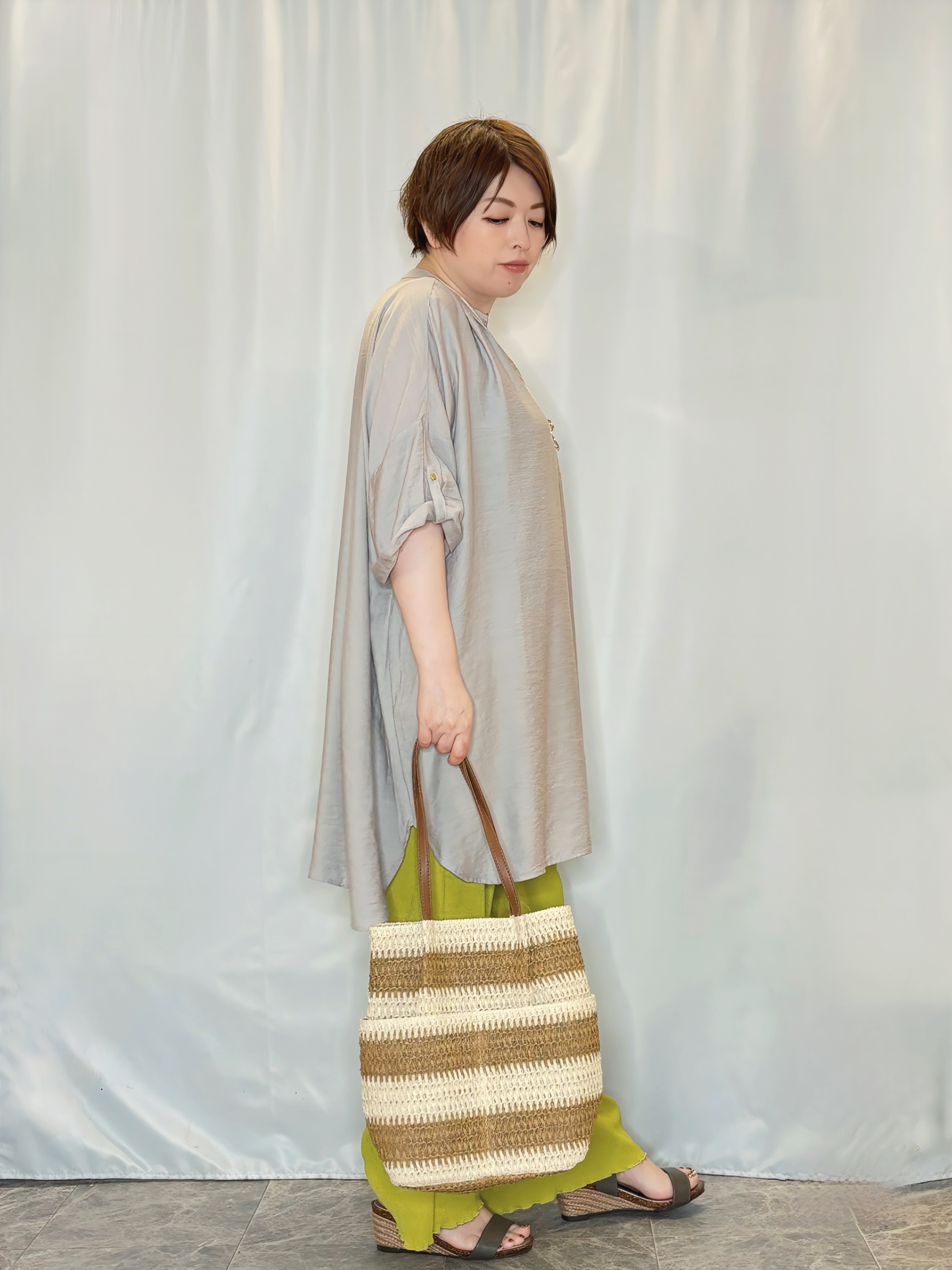 たみさんの「SHOO･LA･RUE｜【S-LL/洗濯機可】気になる体型すっぽり隠す スキッパードルマンチュニック」を使ったコーディネート