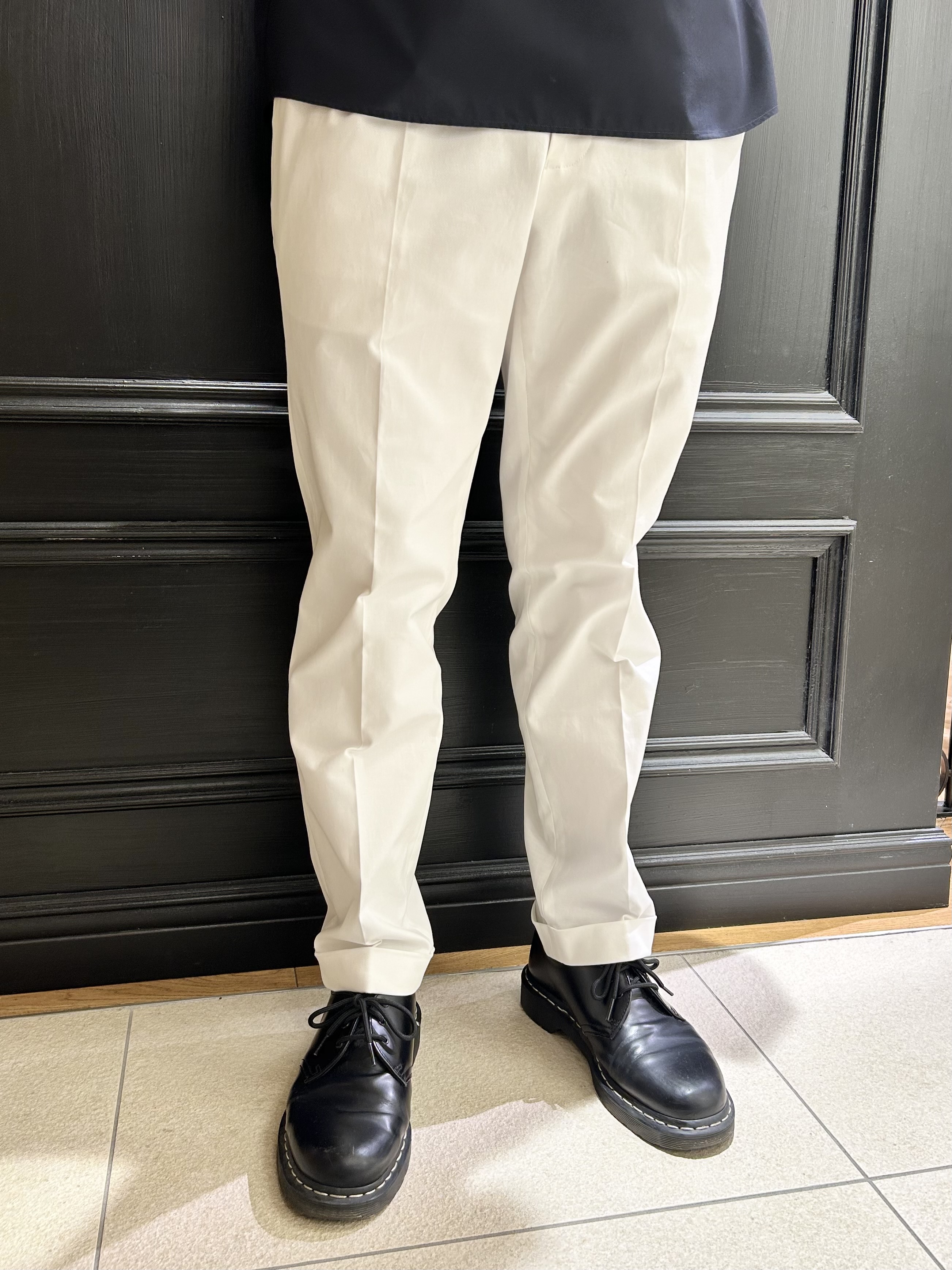 千葉亮太さんの「DRESSTERIOR｜◆イージーケア プルオーバーシャツ」を使ったコーディネート