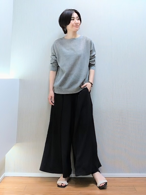ミズタさんの「UNTITLED｜◆シアーメッシュニット」を使ったコーディネート