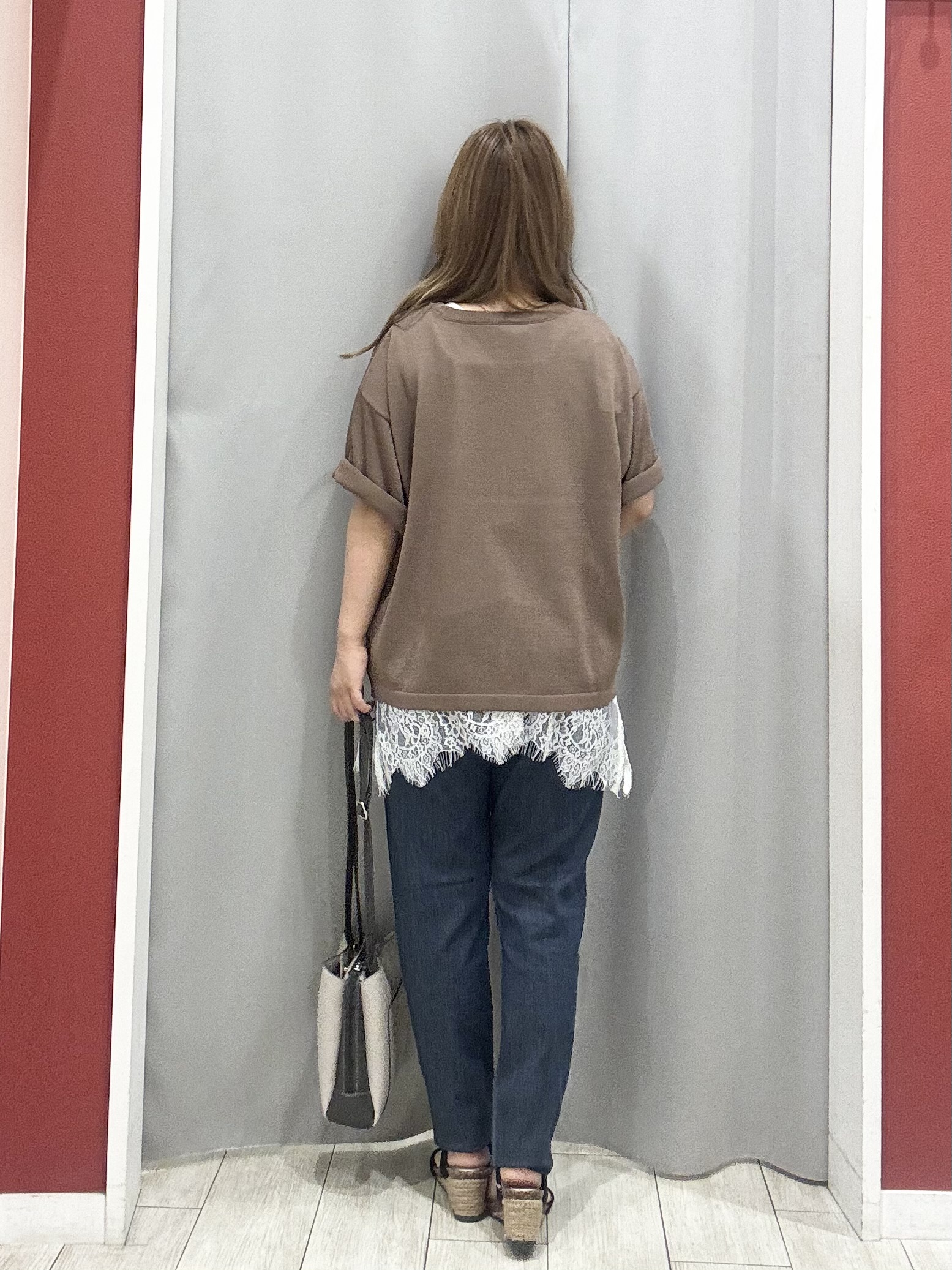 shioさんの「SHOO･LA･RUE｜【体型カバー】程よい透け感 デザインアソート 5分袖シアーニット」を使ったコーディネート
