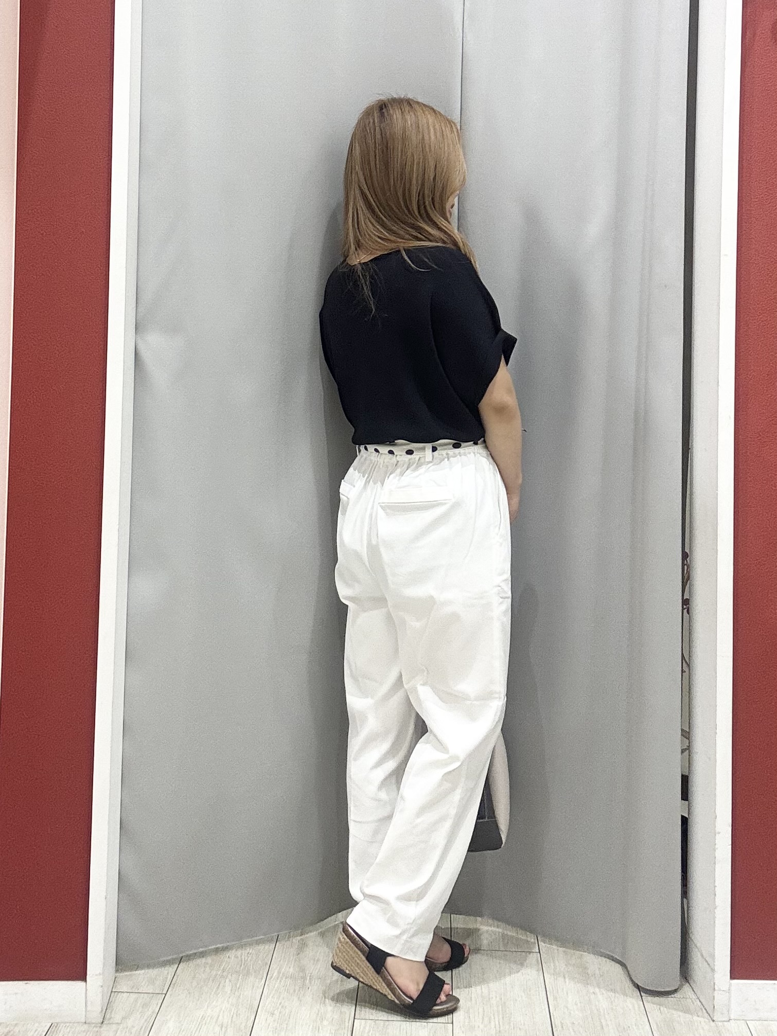 shioさんの「SHOO･LA･RUE｜【毎日洗える/UV】二の腕隠れる さらっとドルマン半袖ニット」を使ったコーディネート