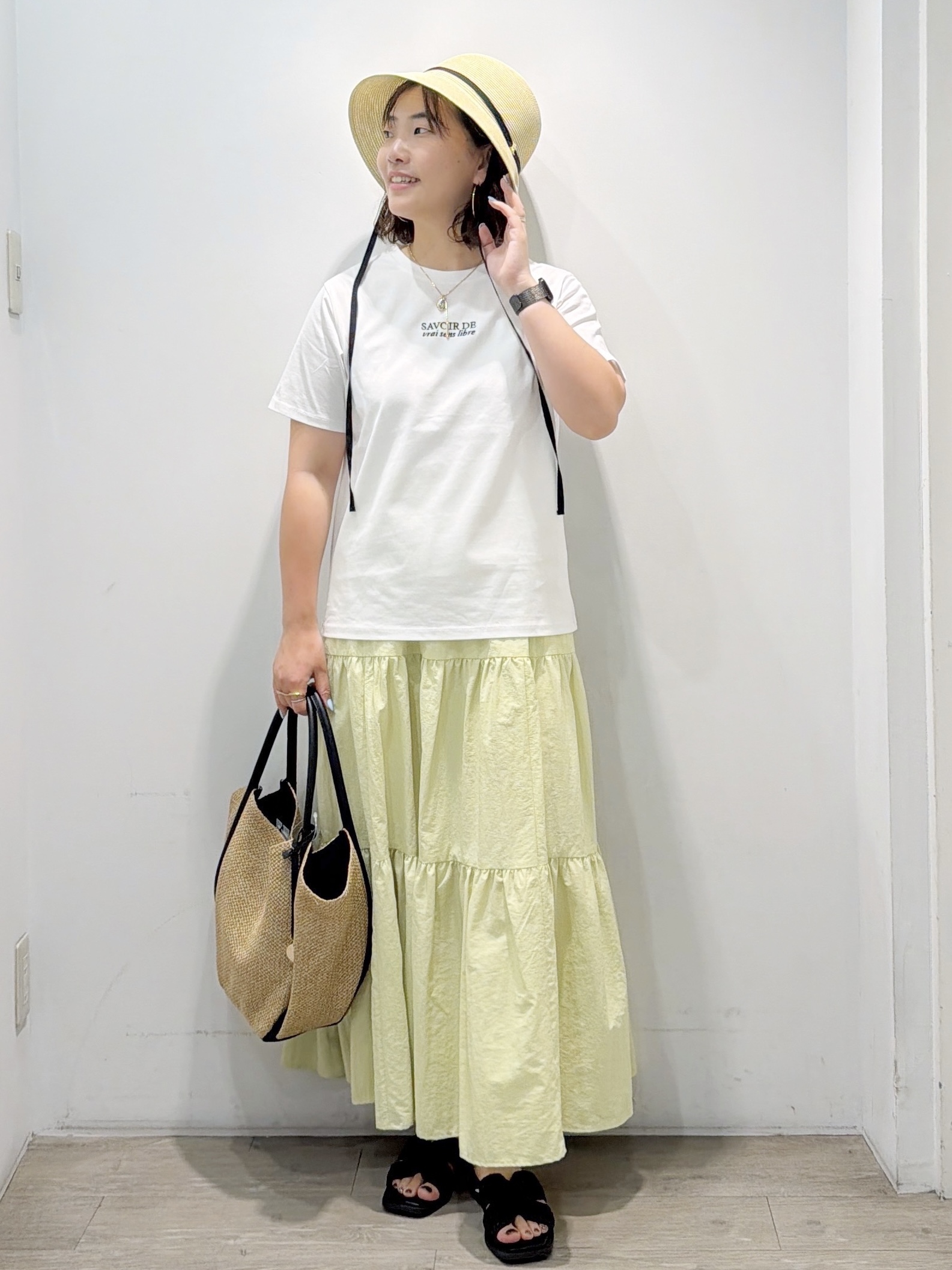 sumicaさんの「OPAQUE.CLIP｜ロゴプリント刺繍アソートTシャツ【洗濯機OK】」を使ったコーディネート