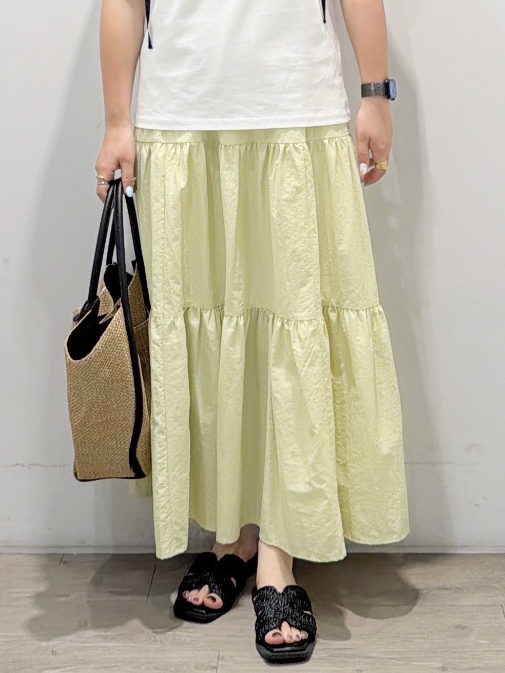 sumicaさんの「OPAQUE.CLIP｜ロゴプリント刺繍アソートTシャツ【洗濯機OK】」を使ったコーディネート