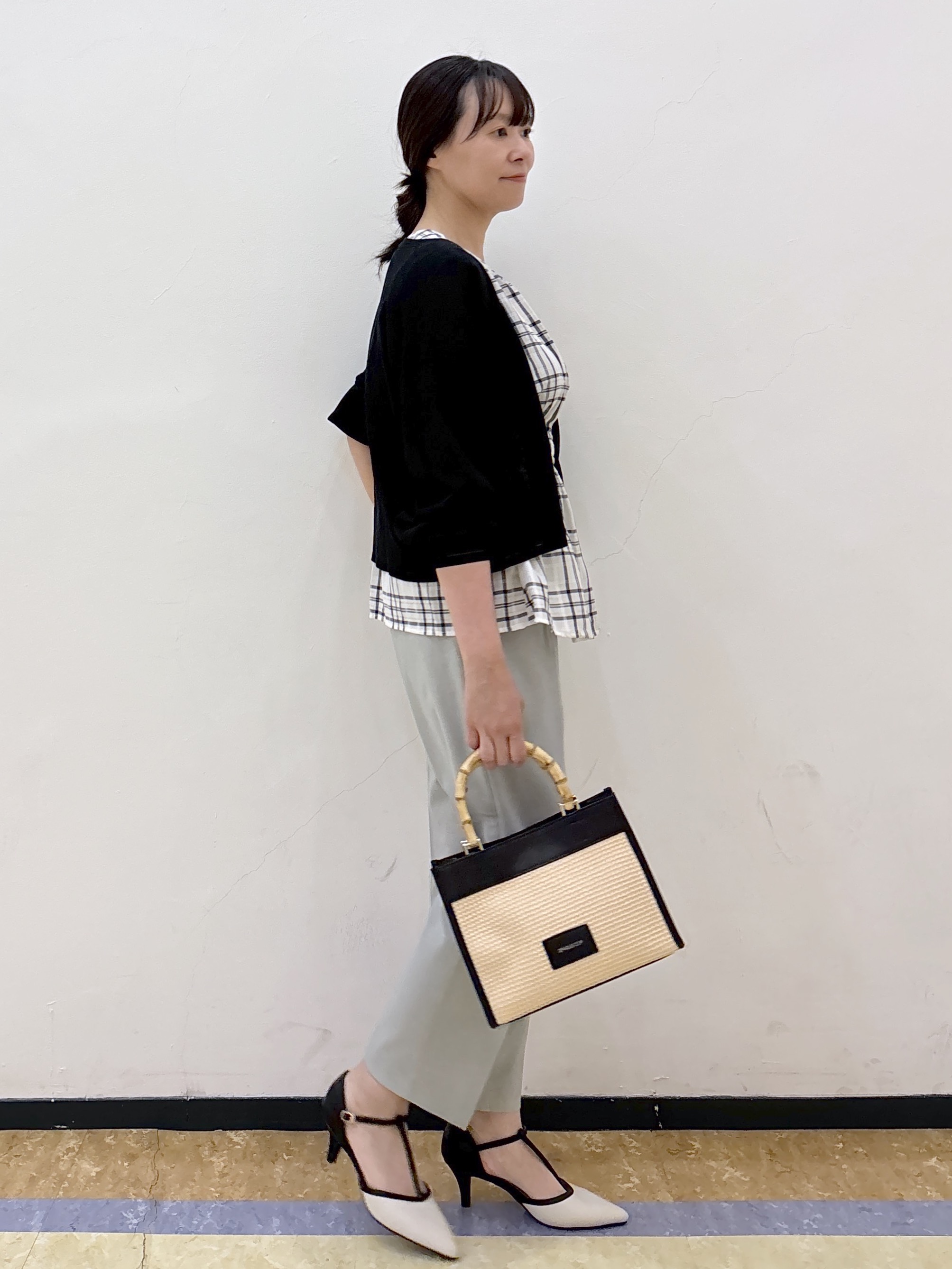 akariさんの「index｜【接触冷感】シアーショートトッパーカーディガン《洗濯機OK／抗ピル》」を使ったコーディネート