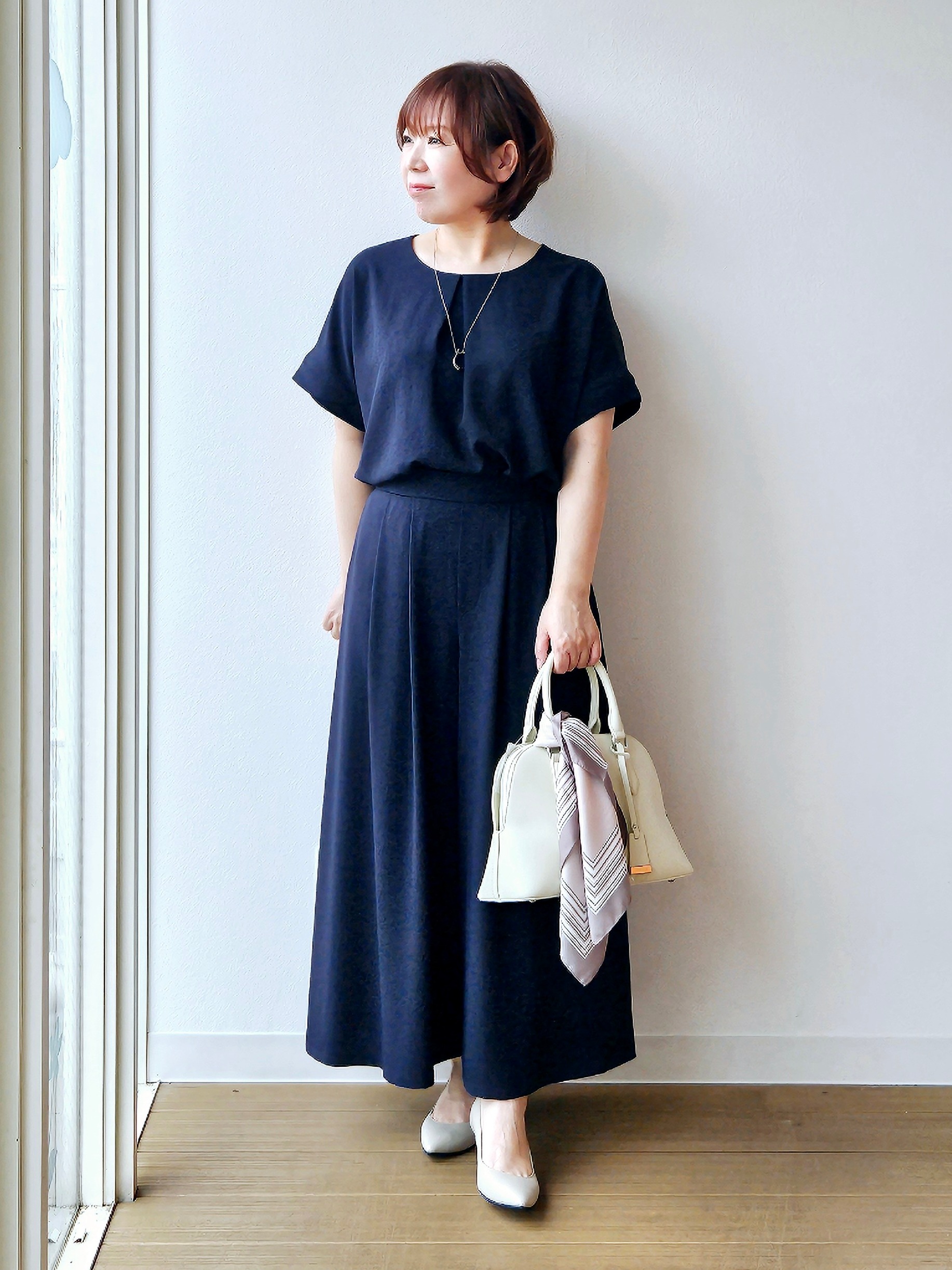 やじまさんの「UNTITLED｜【セットアップ可/UVカット/前後2WAY】リラクシーフレンチスリーブブラウス」を使ったコーディネート