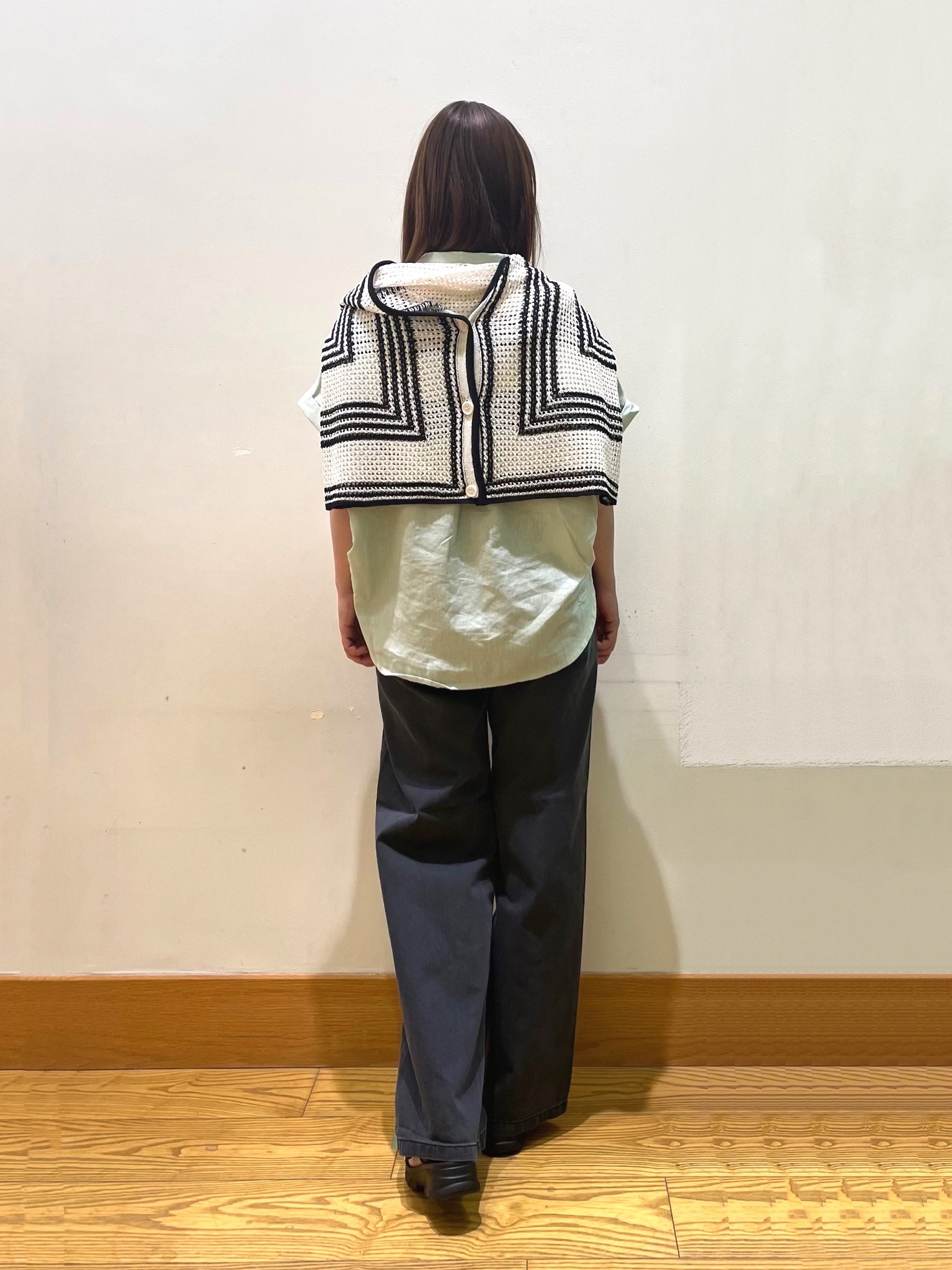 ゆっきーさんの「SHOO･LA･RUE｜【UV/吸水速乾/抗菌防臭】インせず着られる フレンチリネンスキッパーシャツ」を使ったコーディネート