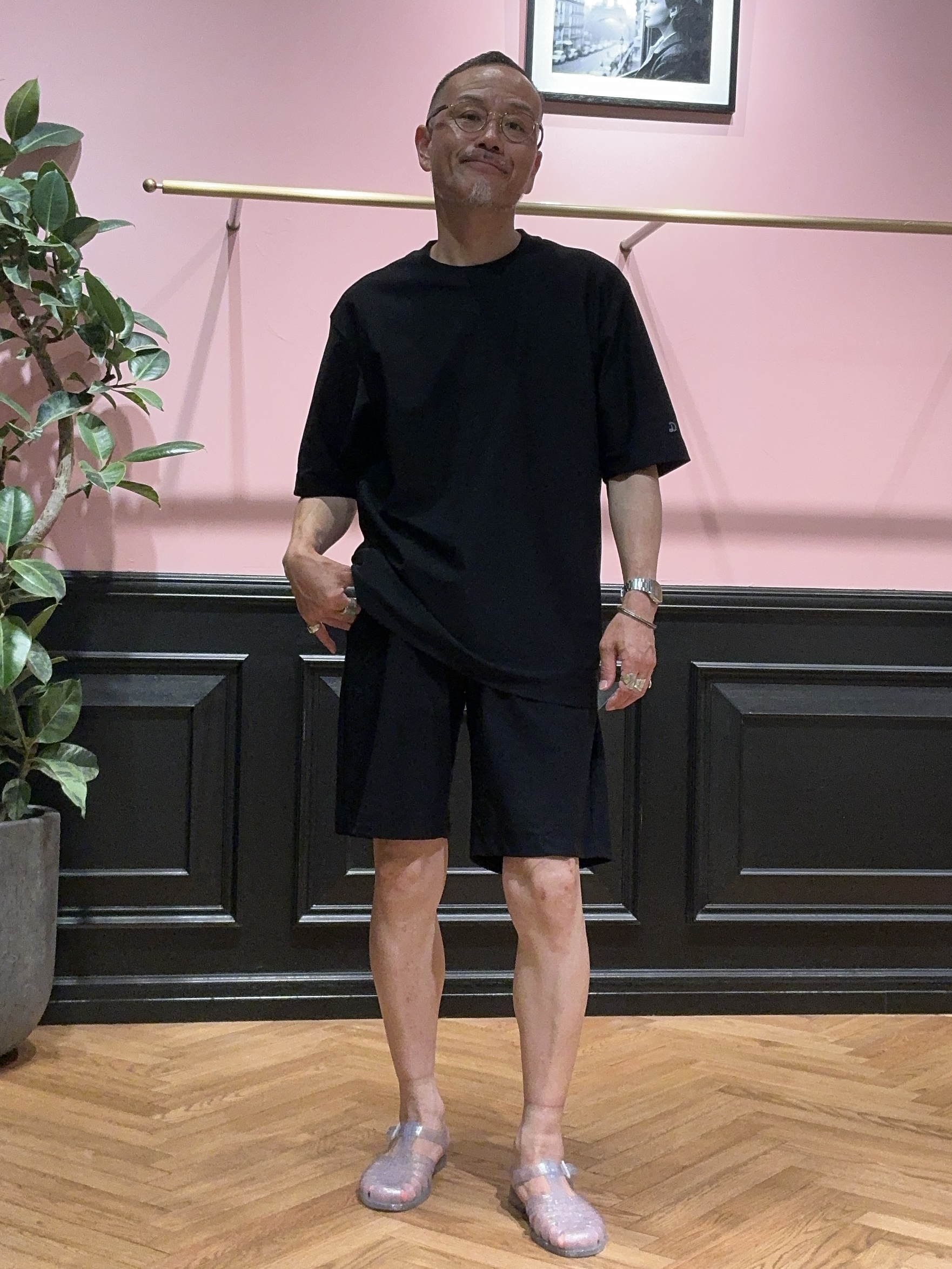 torigoeさんの「DRESSTERIOR｜【接触冷感/UVカット/ウォッシャブル】AIRTOOL クルーネックTシャツ」を使ったコーディネート