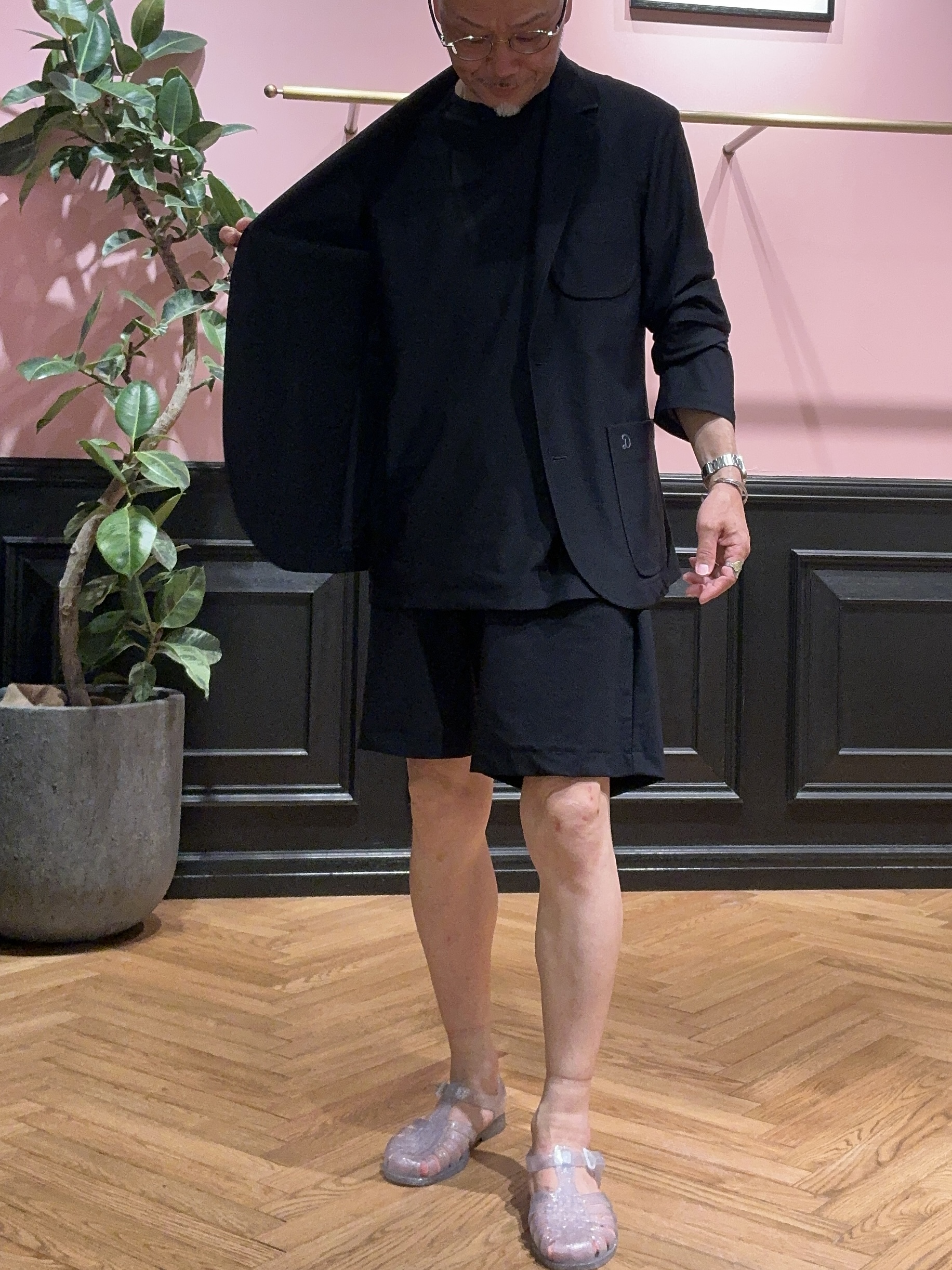 torigoeさんの「DRESSTERIOR｜【接触冷感/UVカット/ウォッシャブル】AIRTOOL クルーネックTシャツ」を使ったコーディネート