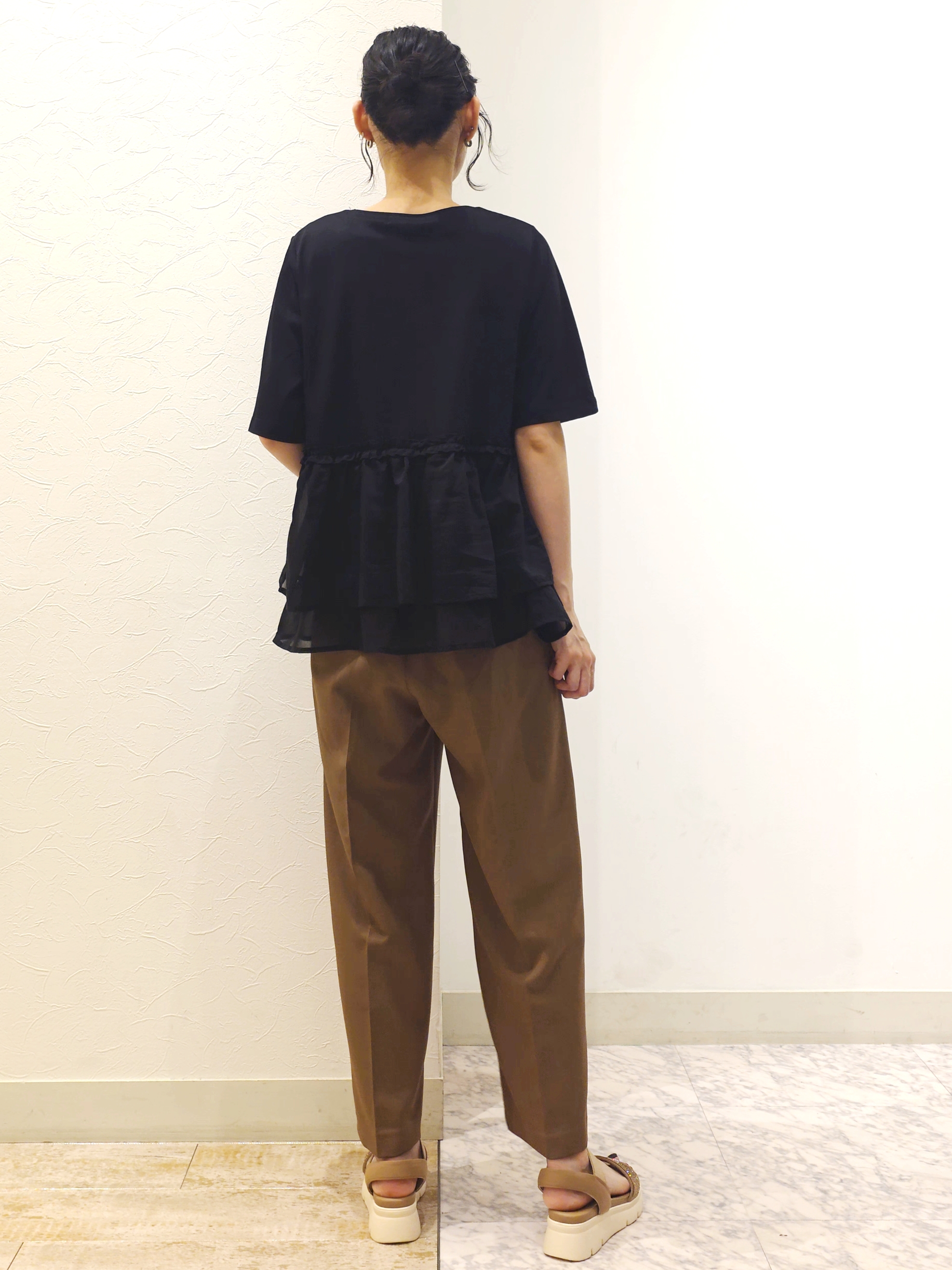 ケイさんの「grove｜【体型カバー】INせず決まる、ウエストシアーフリルTシャツ」を使ったコーディネート