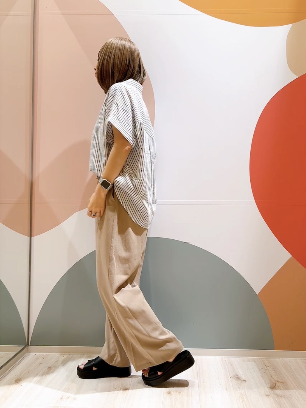 長男さんの「SHOO･LA･RUE｜【洗濯機可/S-LL】カップ付き Wストラップ テレコキャミソール」を使ったコーディネート