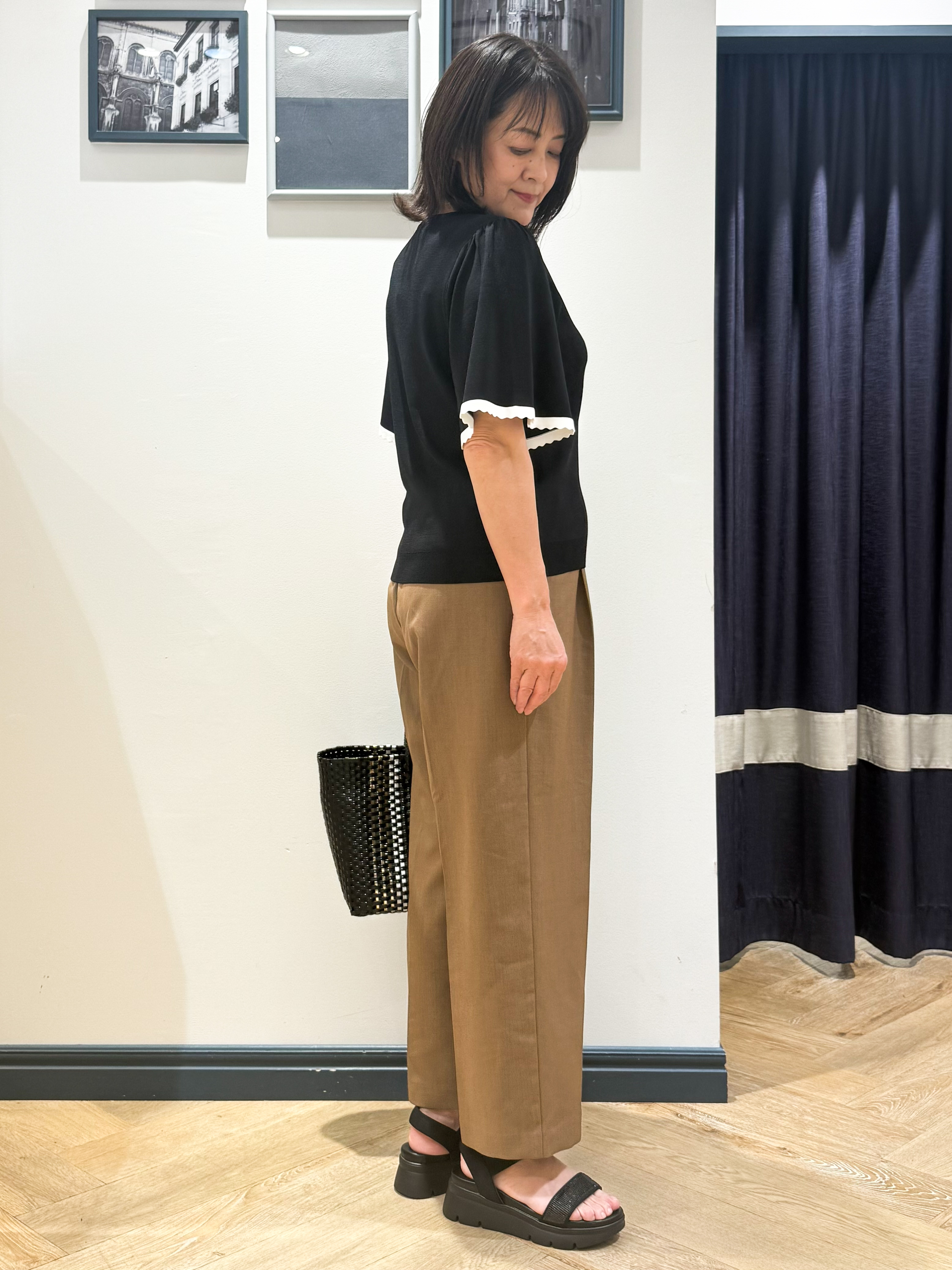 Lilyさんの「grove｜高評価！【シリーズ累計36万枚！名品ニット】やわらかドライタッチ スカラップスリーブニット」を使ったコーディネート