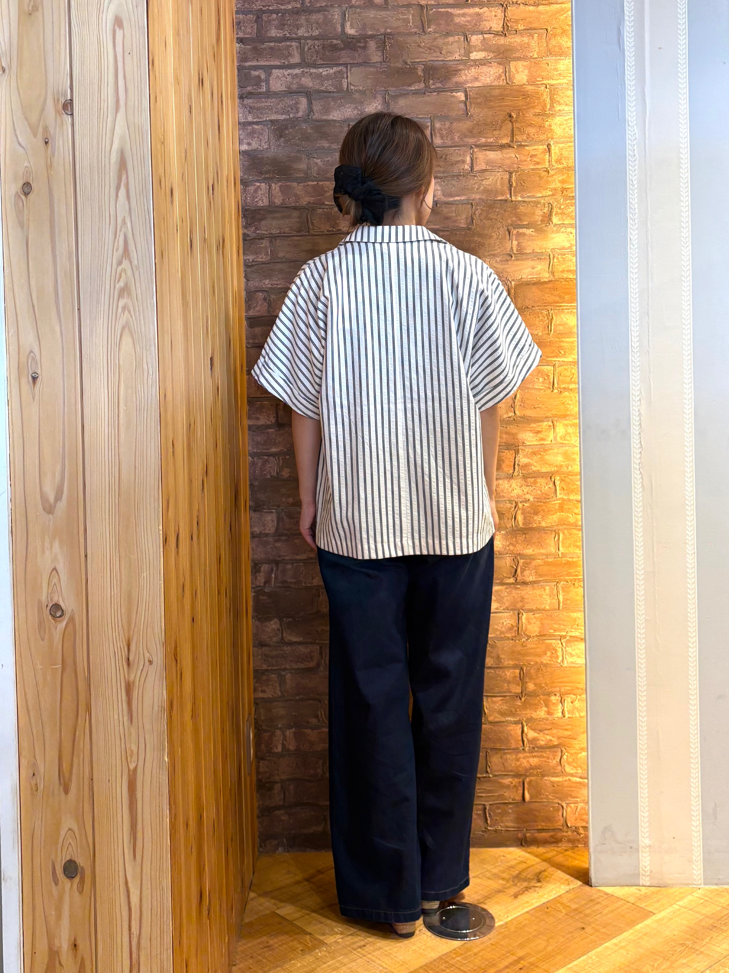 mieさんの「SHOO･LA･RUE｜【S-LL/吸水速乾/セットアップ可】羽織るだけで主役になる サッカーストライプシャツジャケット」を使ったコーディネート