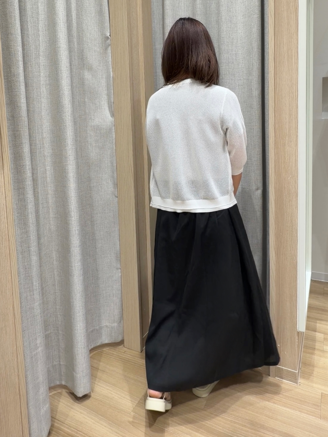 Fumikaさんの「grove｜【シリーズ累計36万枚！名品ニット】やわらかドライタッチ ドルマンニット」を使ったコーディネート