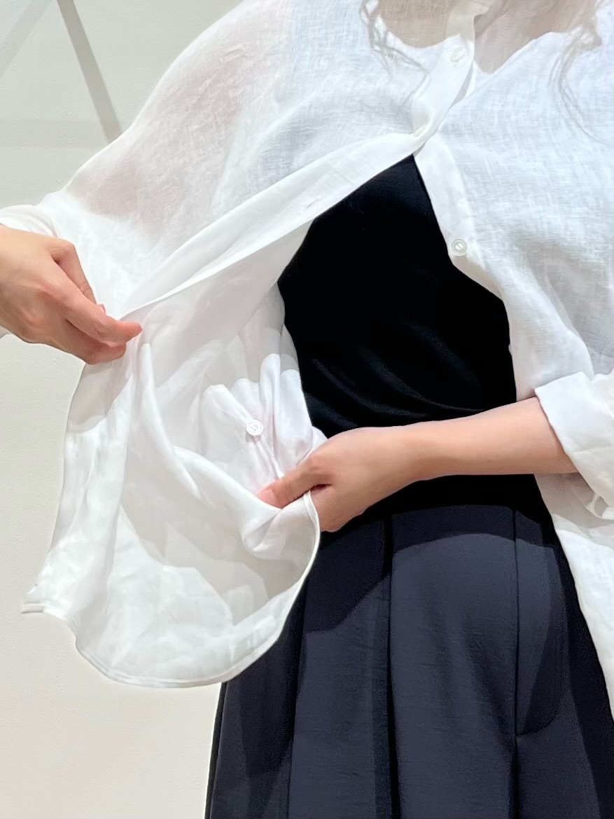 TOMOMIさんの「UNTITLED｜【麻100】リネンドルマンシャツ」を使ったコーディネート