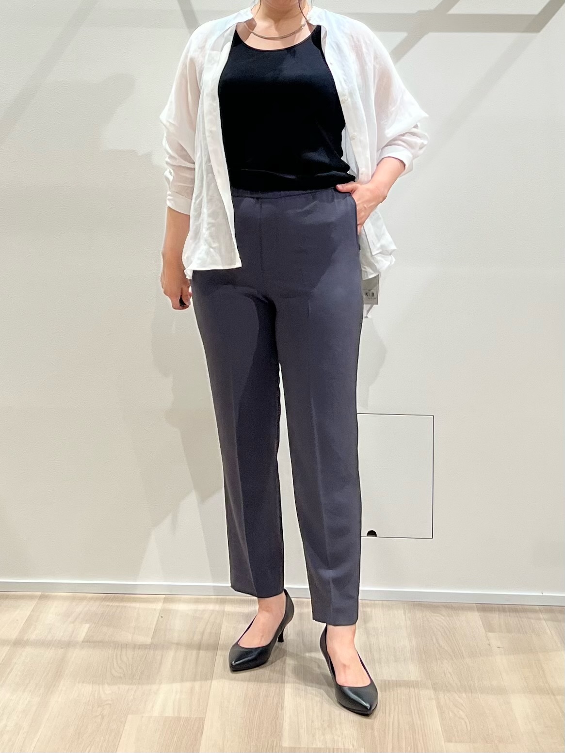 TOMOMIさんの「UNTITLED｜【麻100】リネンドルマンシャツ」を使ったコーディネート