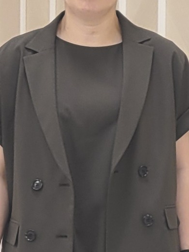 tomoさんの「COUP DE CHANCE｜【手洗い可／セットアップ可】こなれ半袖ジャケット」を使ったコーディネート
