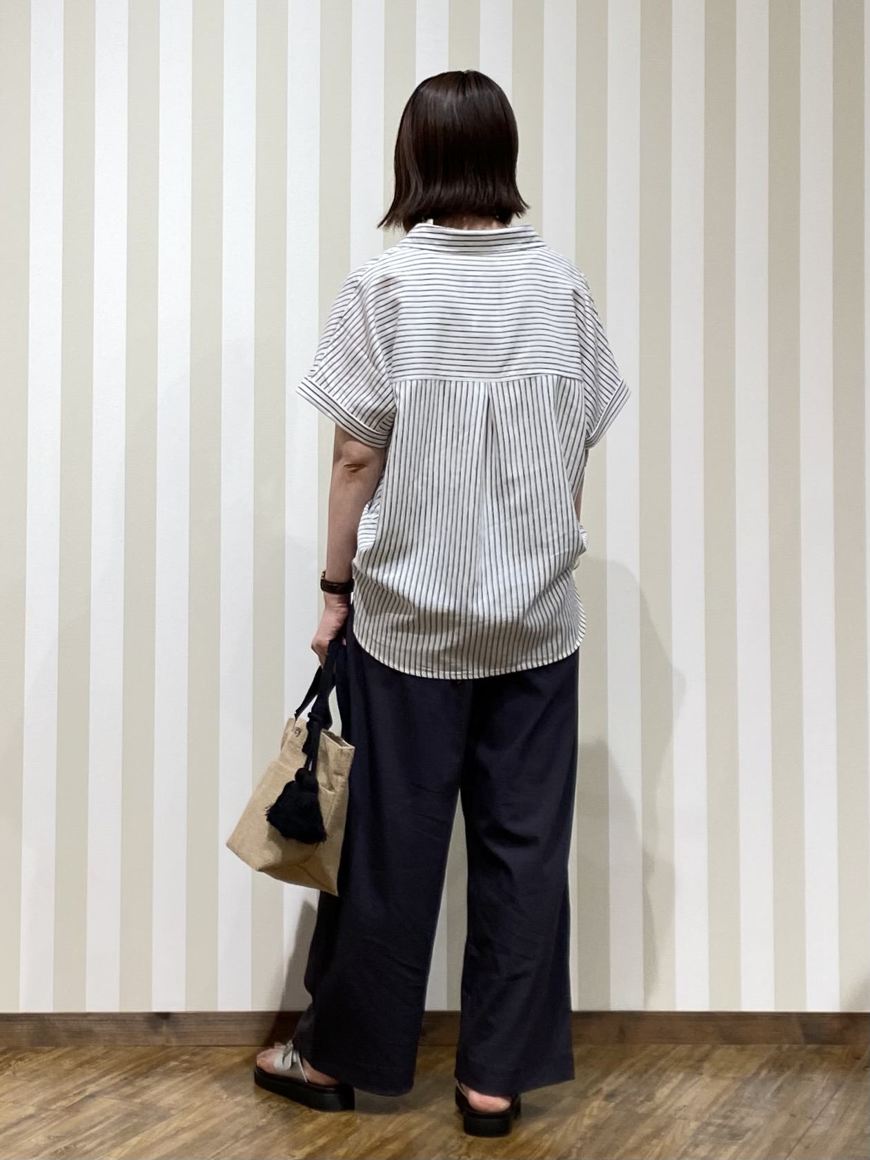 SAOさんの「SHOO･LA･RUE｜【UV/吸水速乾/抗菌防臭】インせず着られる フレンチリネンスキッパーシャツ」を使ったコーディネート