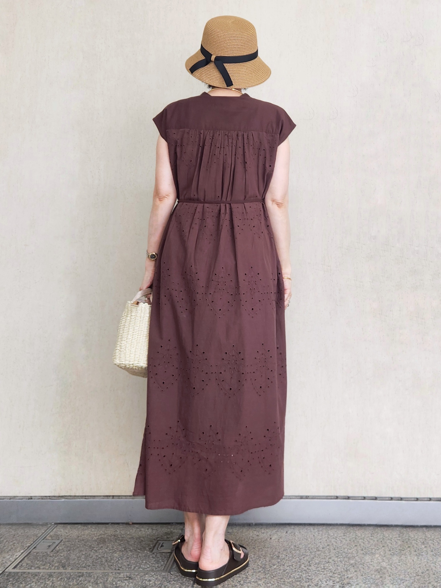 milkyさんの「OPAQUE.CLIP｜アイレットレース刺繍ワンピース【洗える】」を使ったコーディネート