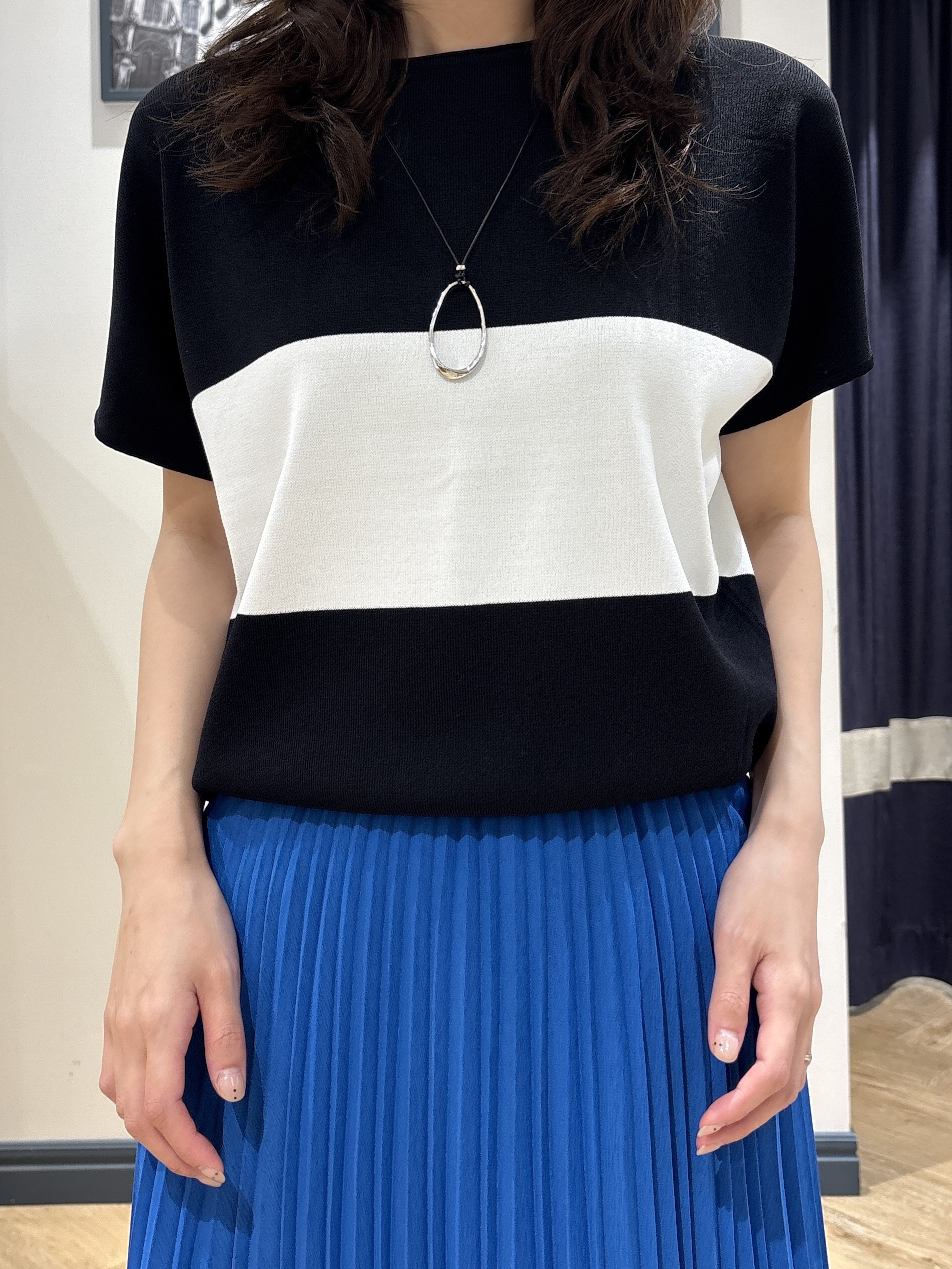 ayakaさんの「grove｜【シリーズ累計36万枚！名品ニット】やわらかドライタッチ ドルマンニット」を使ったコーディネート