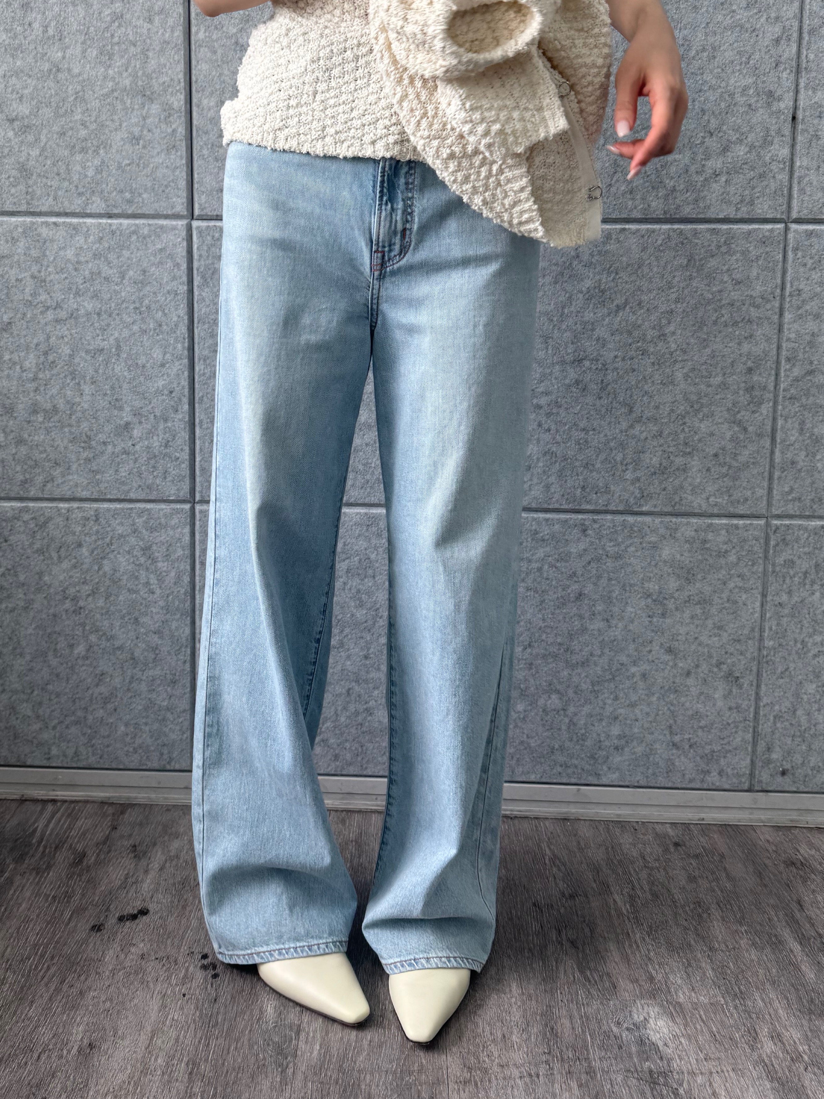 designer yukaさんの「CODE A｜cloudy open back tank」を使ったコーディネート