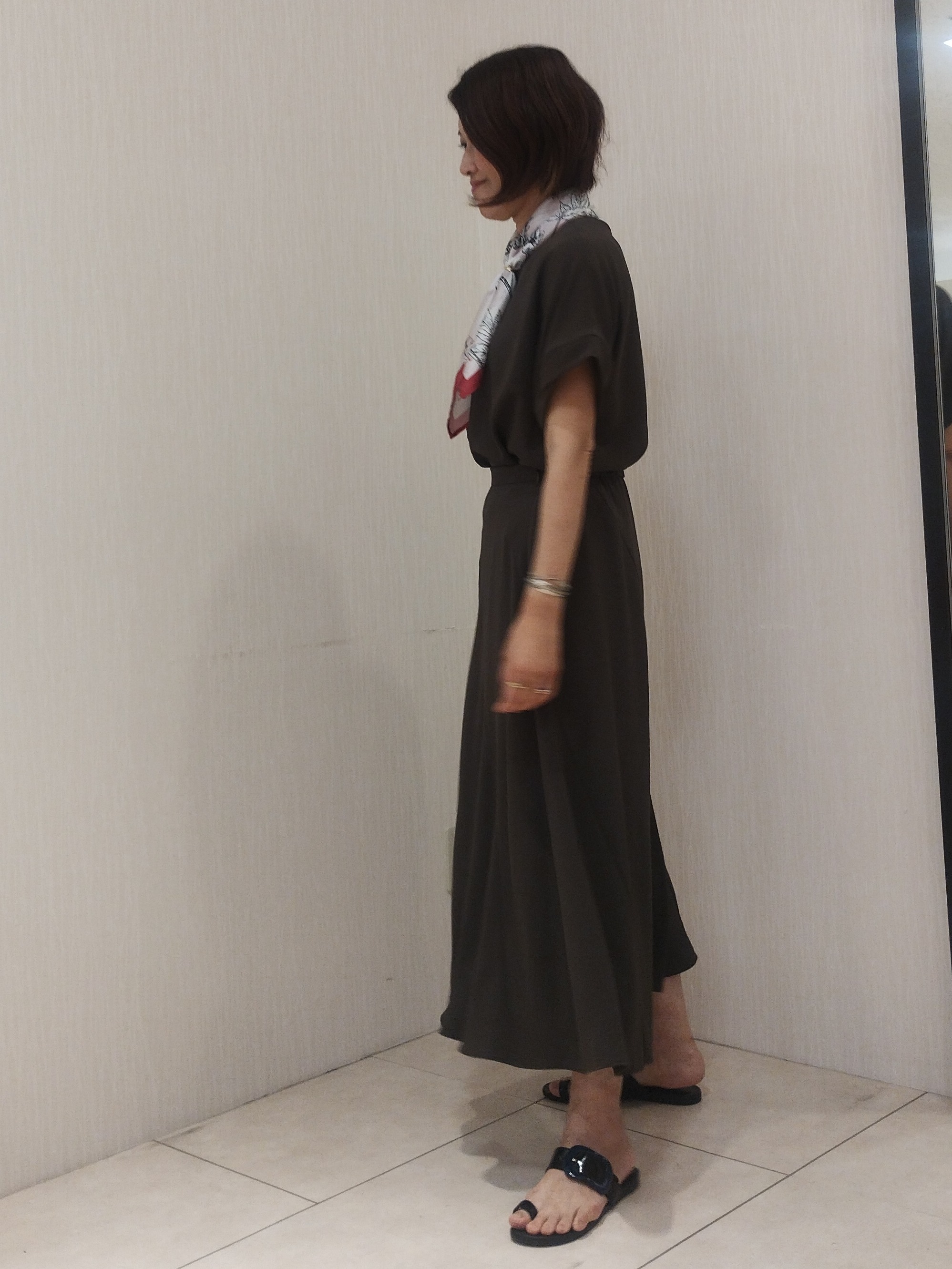 u&minus;macoさんの「UNTITLED｜◆【9色展開/アンサンブル可】コットンクルーネックカーディガン」を使ったコーディネート