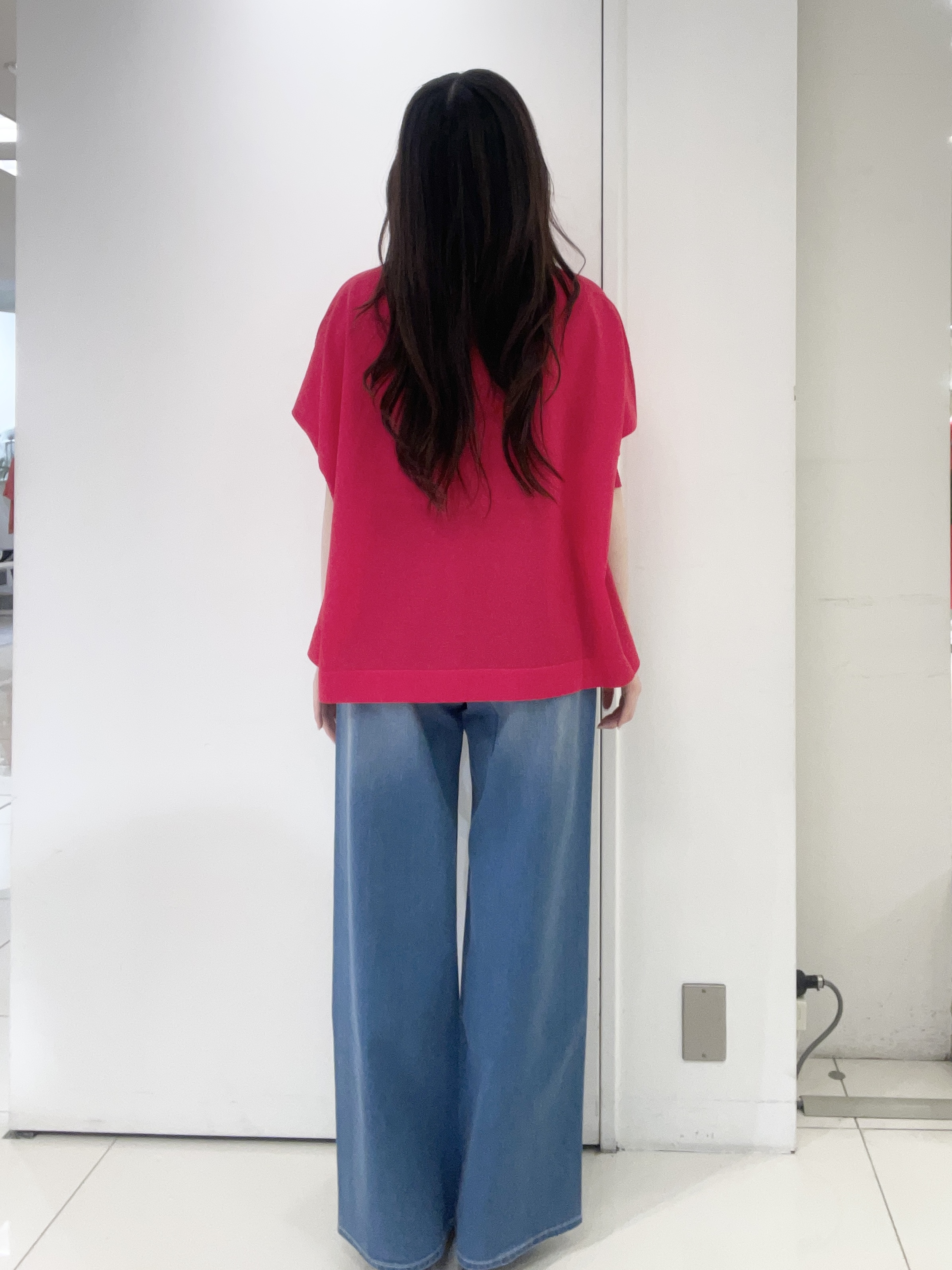 moeさんの「UNTITLED｜【アンサンブル可/洗える】シアーレーヨンニット」を使ったコーディネート