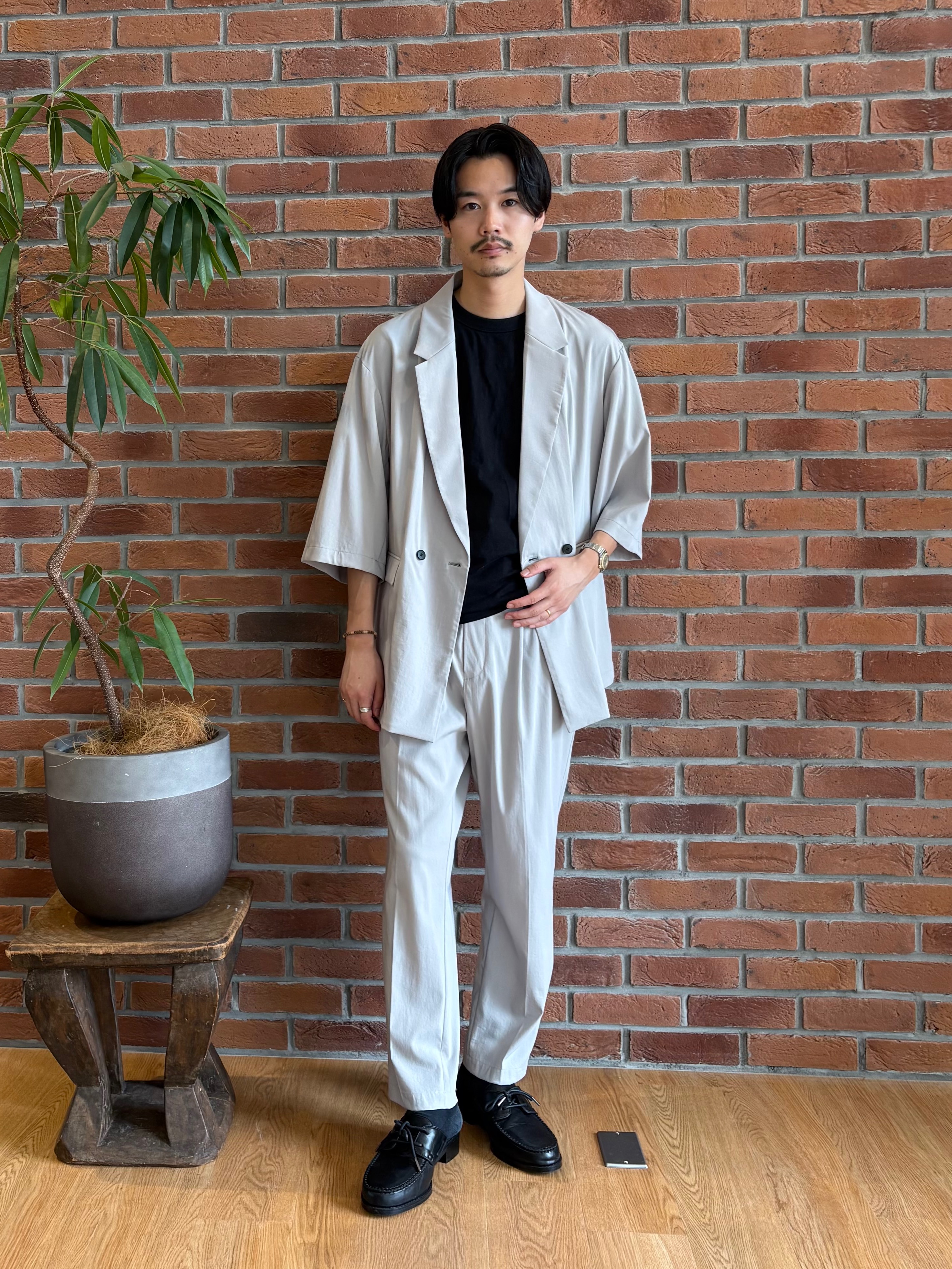 北浦歩大さんの「tk.TAKEO KIKUCHI｜【接触冷感／UVCUT／セットアップ対応可】COOL PLAY5部袖ジャケット」を使ったコーディネート