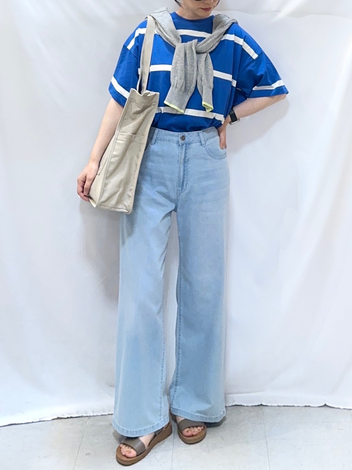 𝐇𝐢𝐫𝐨𝐦𝐢さんの「SHOO･LA･RUE｜【S-LL】涼しげで爽やか 太ボーダー斜め切り替えTシャツ」を使ったコーディネート