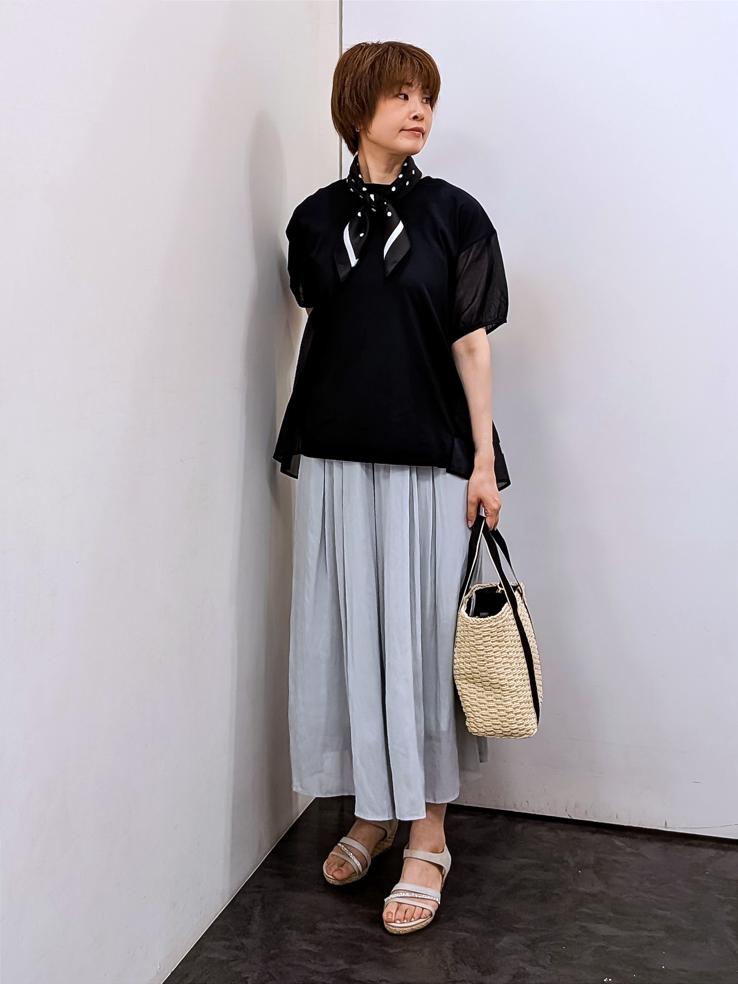 やまちゃんさんの「grove｜【UVカット】体型カバー叶う、バックプリーツTシャツ」を使ったコーディネート