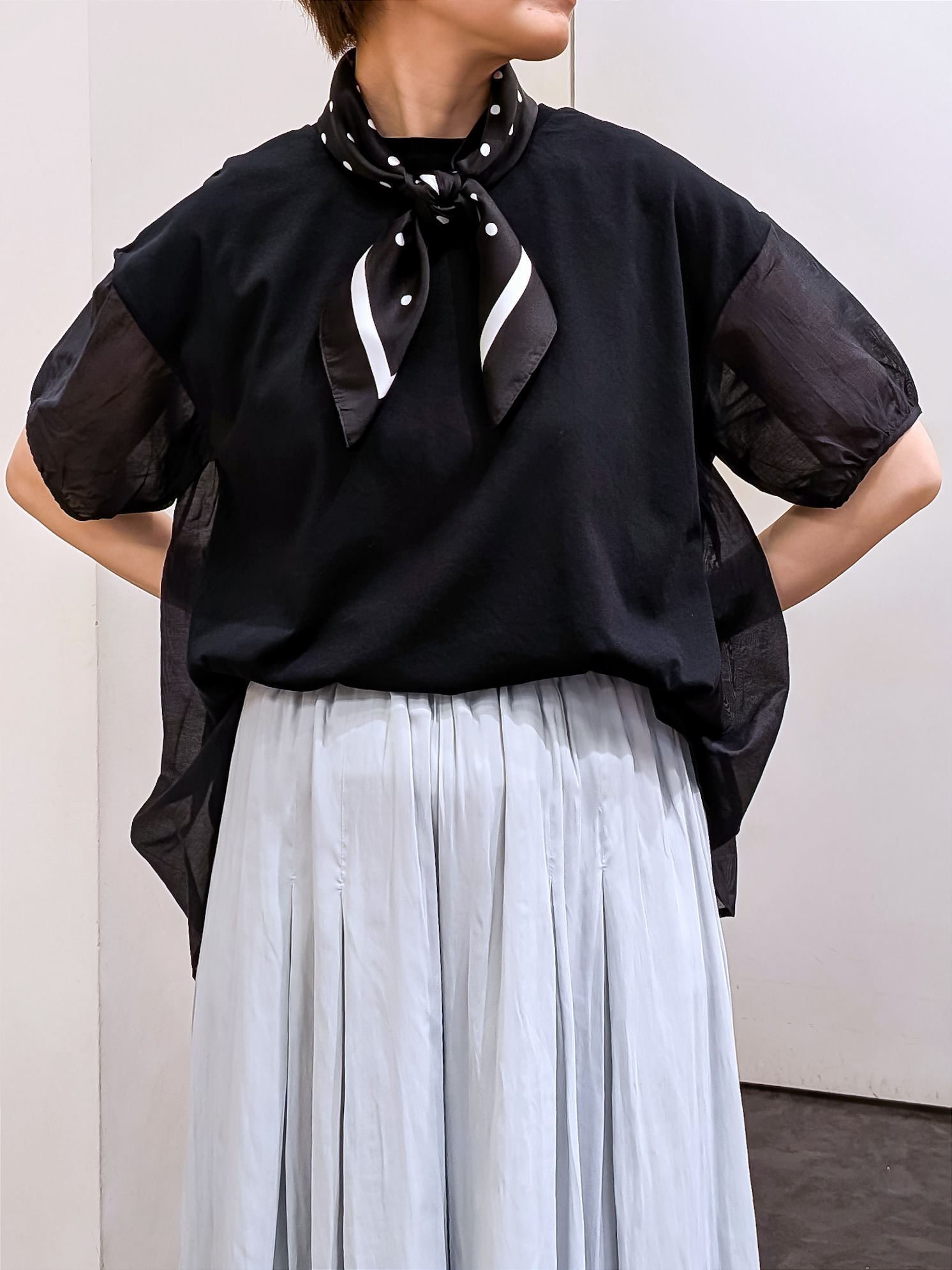 やまちゃんさんの「grove｜【UVカット】体型カバー叶う、バックプリーツTシャツ」を使ったコーディネート