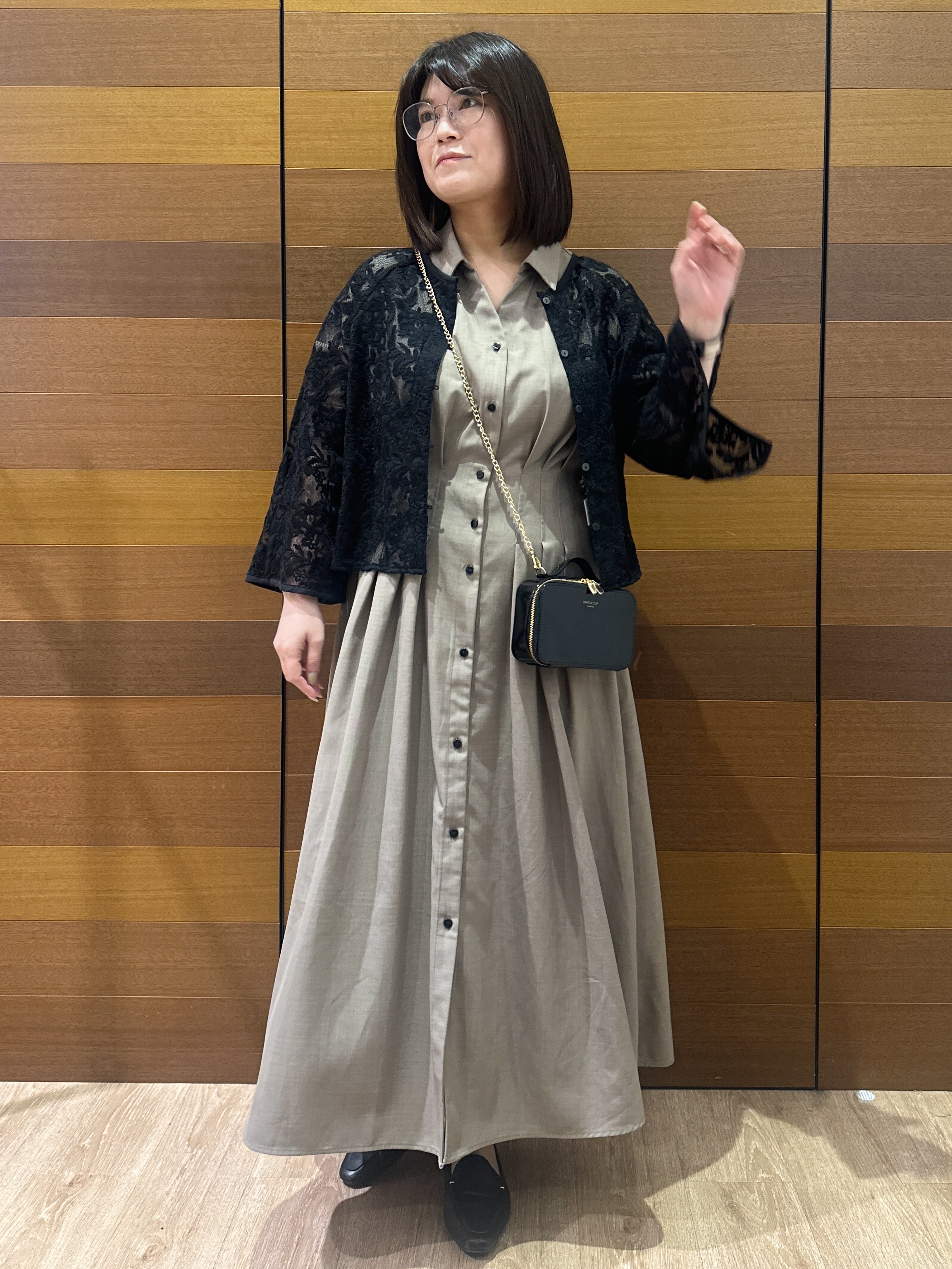 Minさんの「OPAQUE.CLIP｜刺繍レースショートブラウス【洗える】」を使ったコーディネート