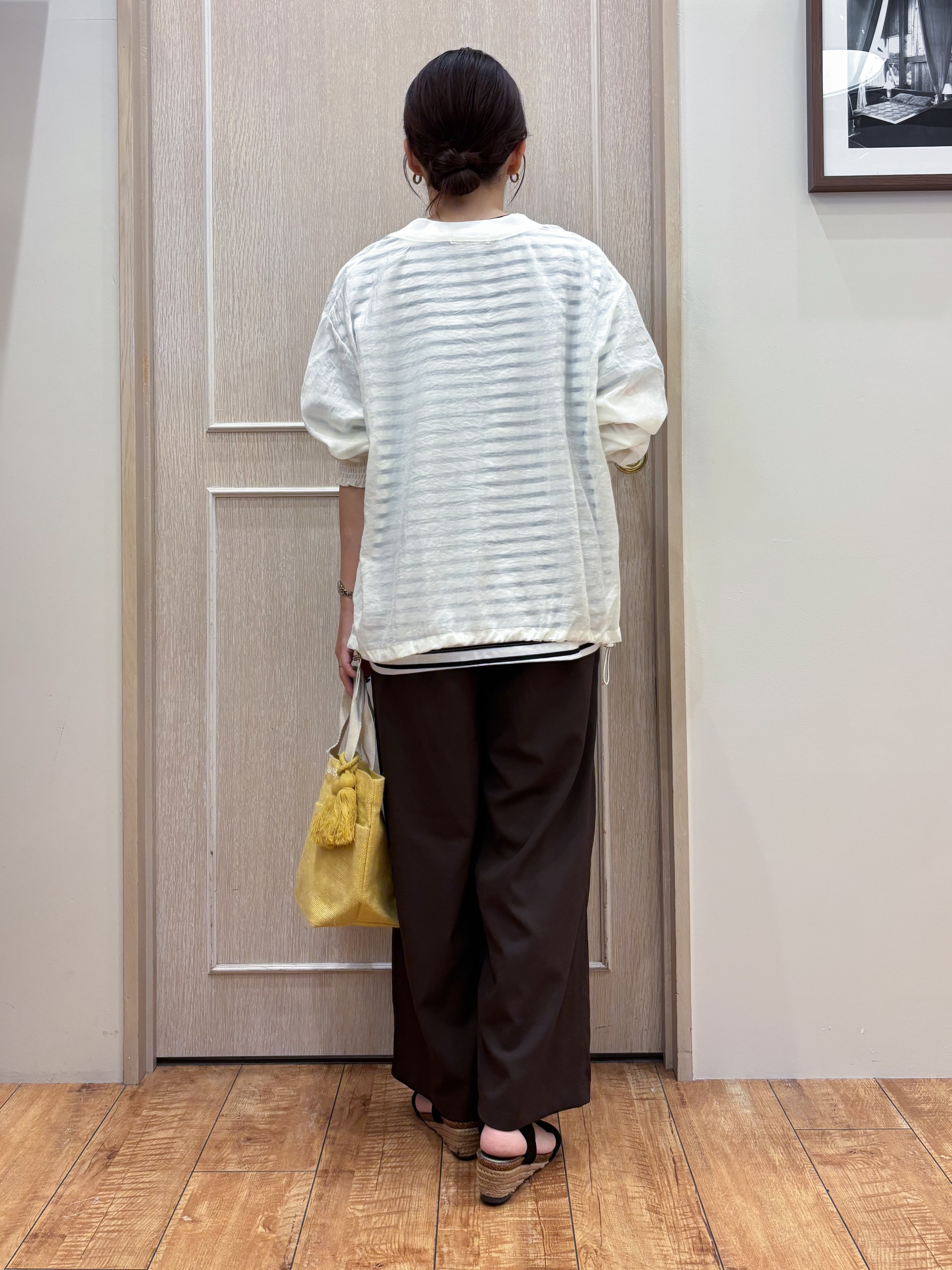 なみさんの「SHOO･LA･RUE｜【S-LL/洗濯機可】夏に使える 程よい透け感のシアーブルゾン」を使ったコーディネート
