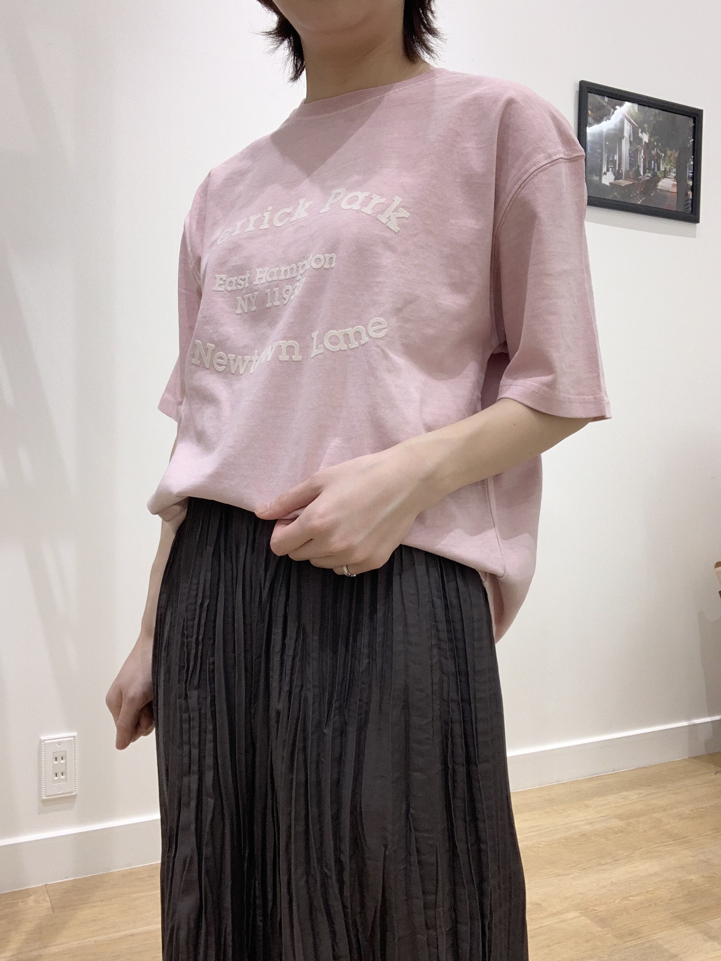 IMARIさんの「Dessin｜【ユニセックス/洗える】ピグメントロゴTシャツ」を使ったコーディネート